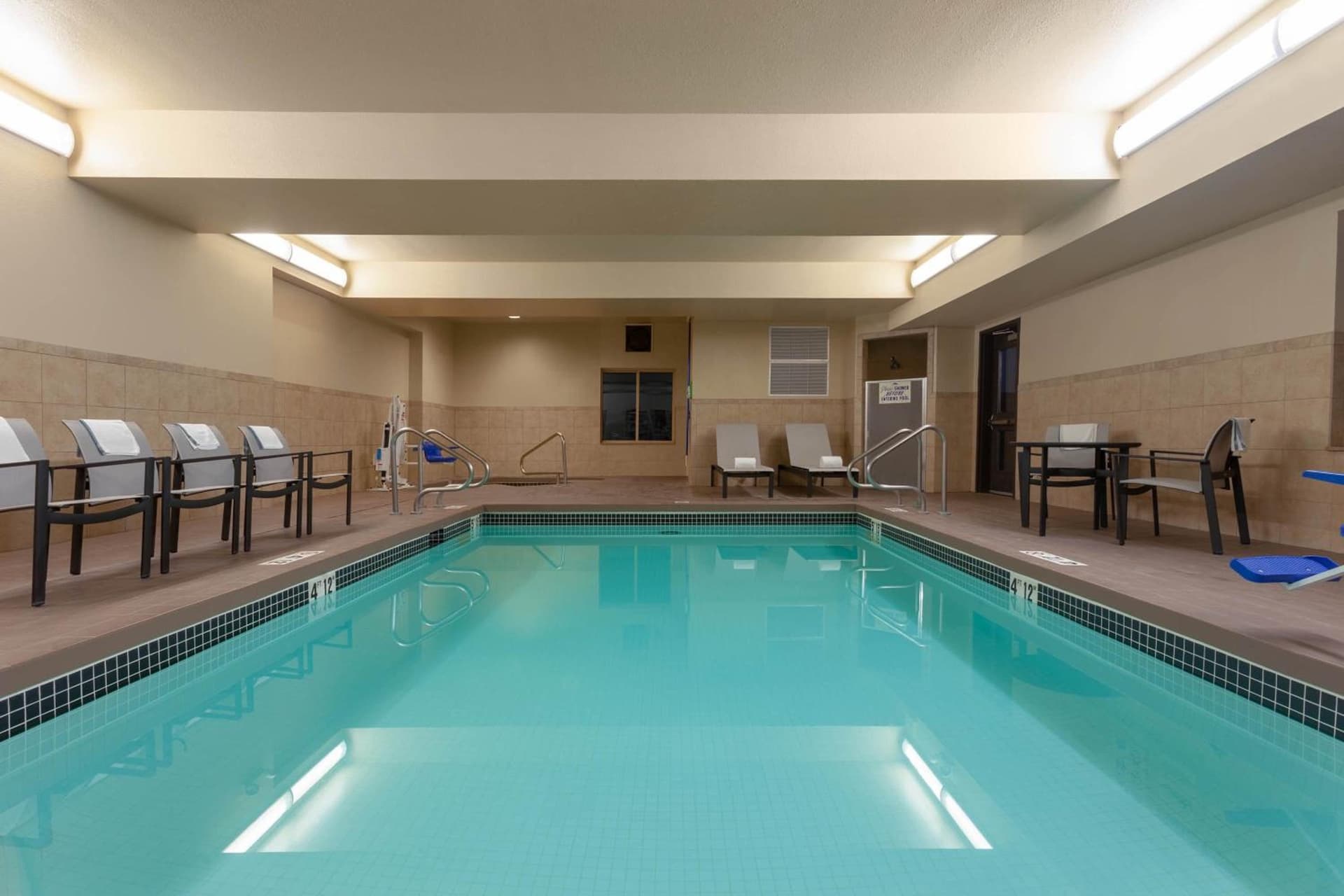 Wingate by Wyndham Moses Lake interior in Moses Lake, WA — gallery photo 2