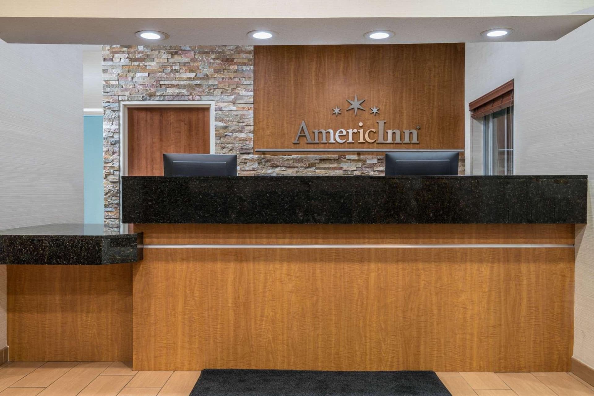 AmericInn by Wyndham Duluth gallery photo in Duluth, MN — image 7