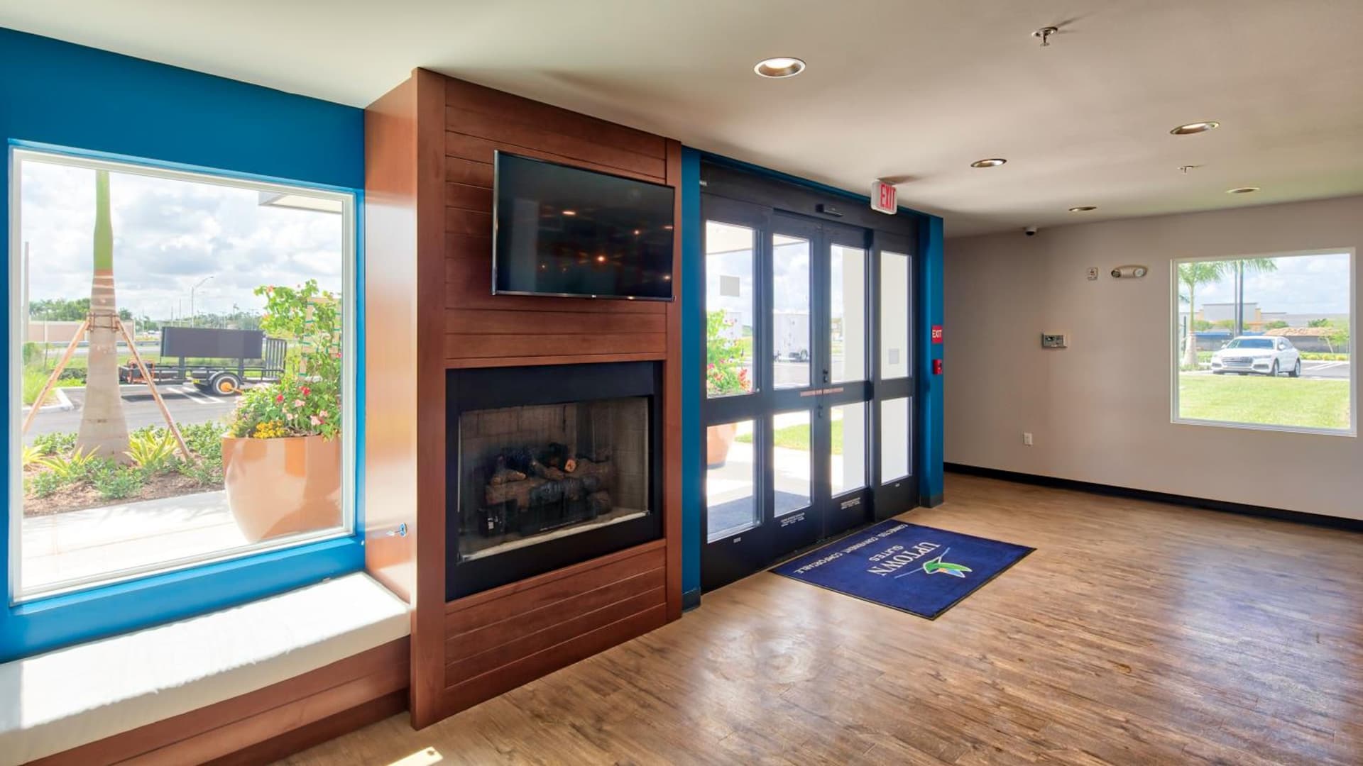 Uptown Suites Extended Stay Tampa FL - Riverview property views in Riverview, FL — gallery photo 3