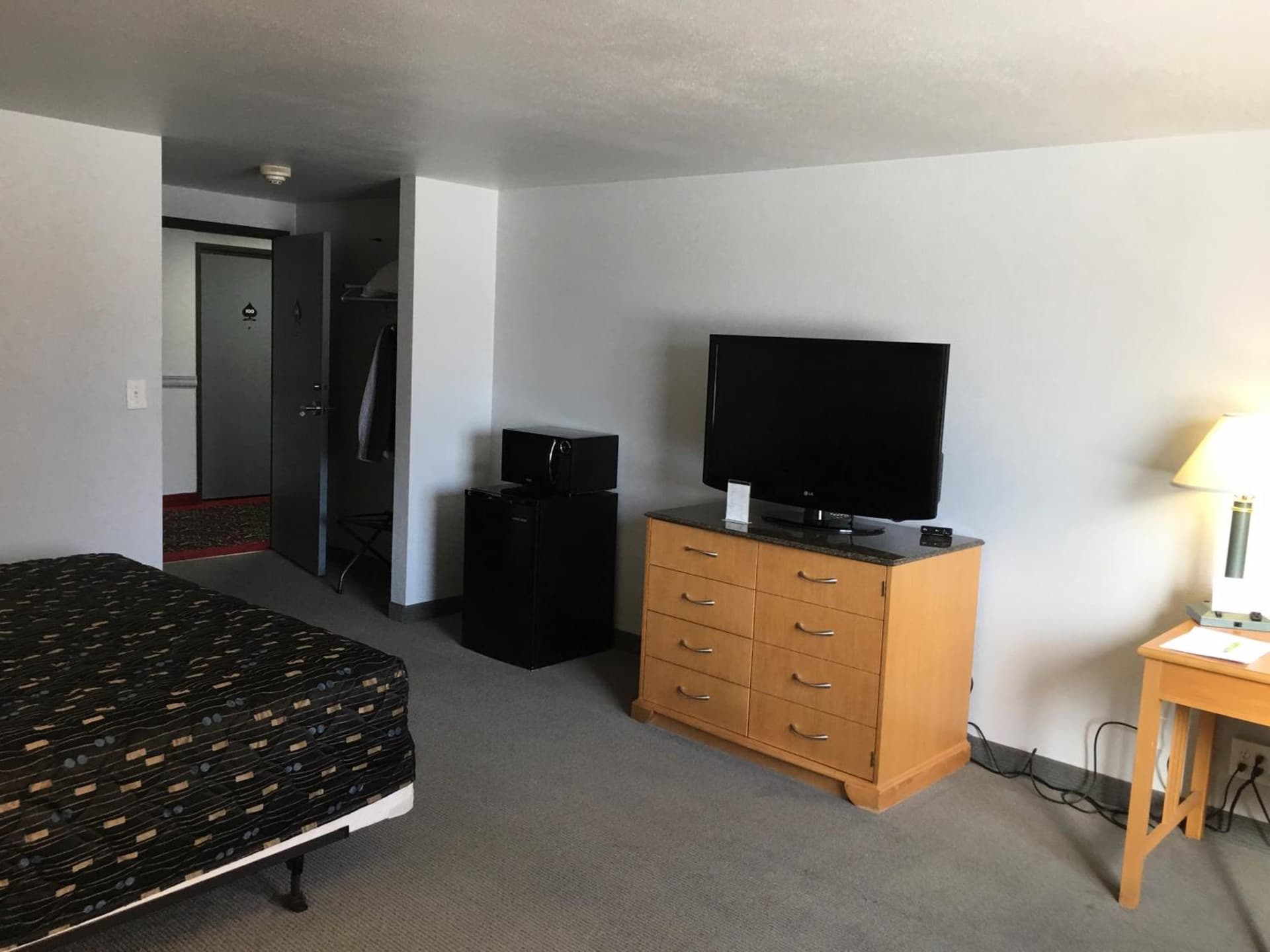 Americas Best Value Inn Billings interior in Billings, MT — gallery photo 2