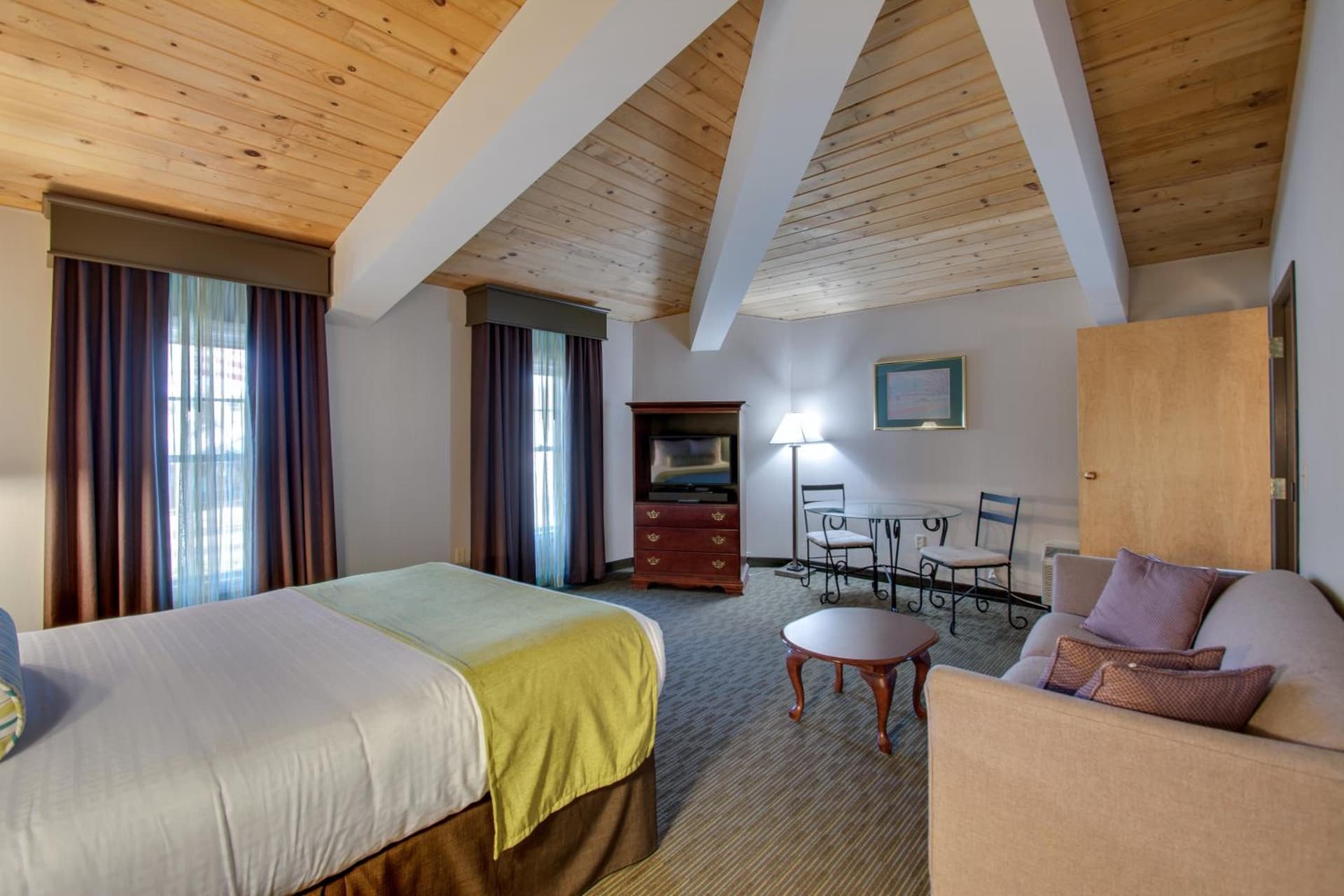 Best Western Plus, The Inn at Hampton gallery photo in Hampton, NH — image 20