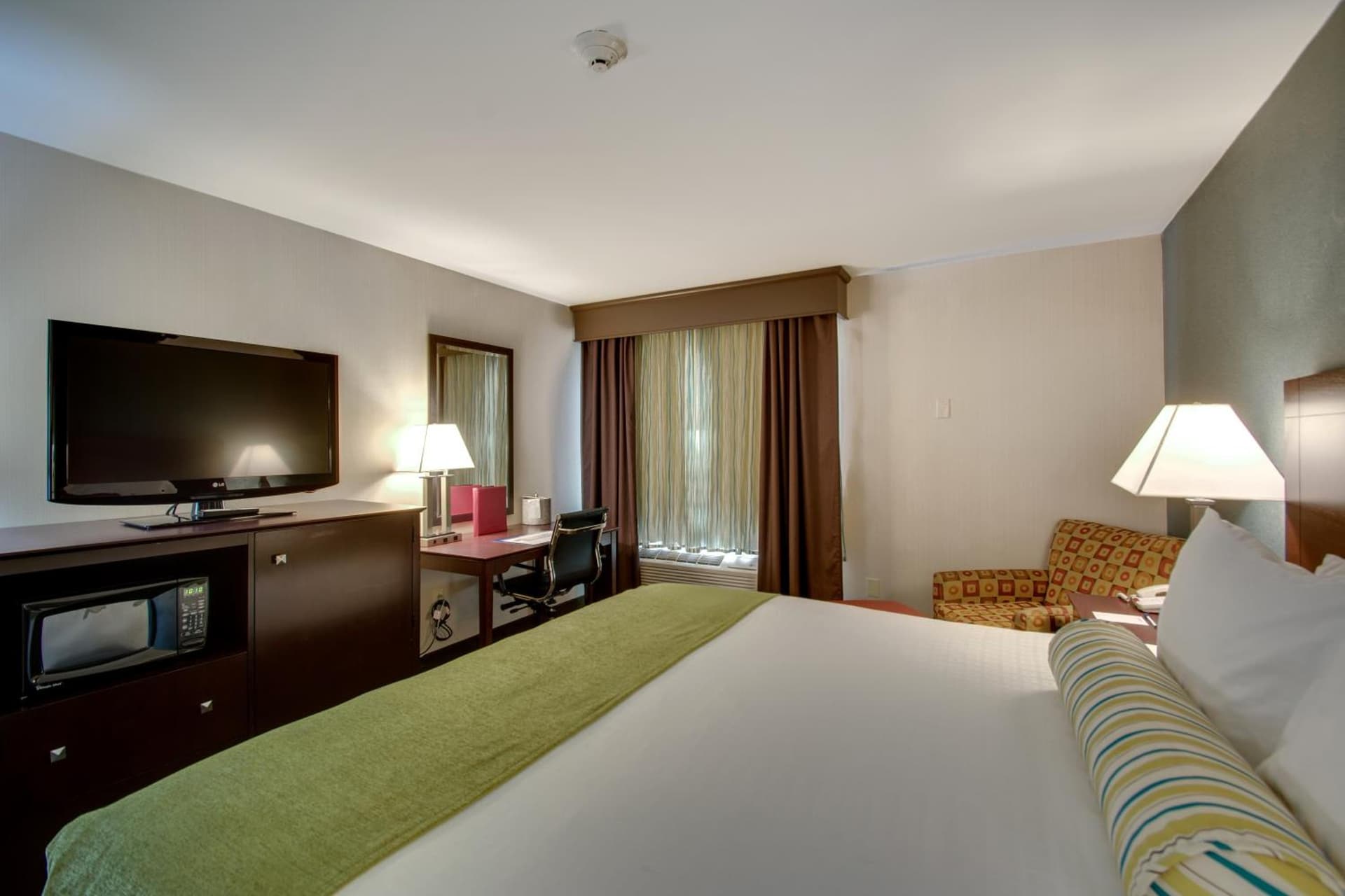 Best Western Plus, The Inn at Hampton gallery photo in Hampton, NH — image 13