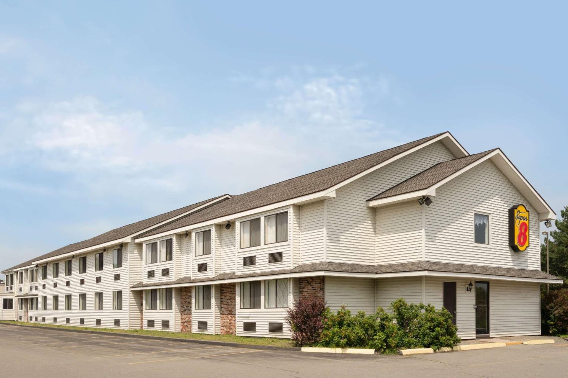 Super 8 by Wyndham Portland/Westbrook Area featured exterior or lobby in Westbrook, ME — similar hotel
