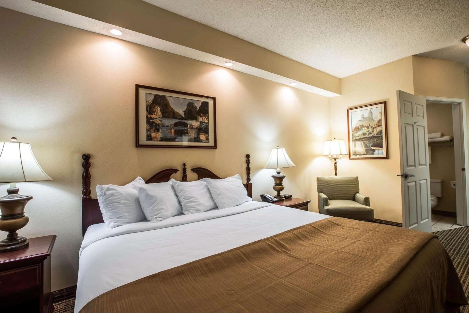 Quality Inn Kingsport South gallery photo in Kingsport, TN — image 10
