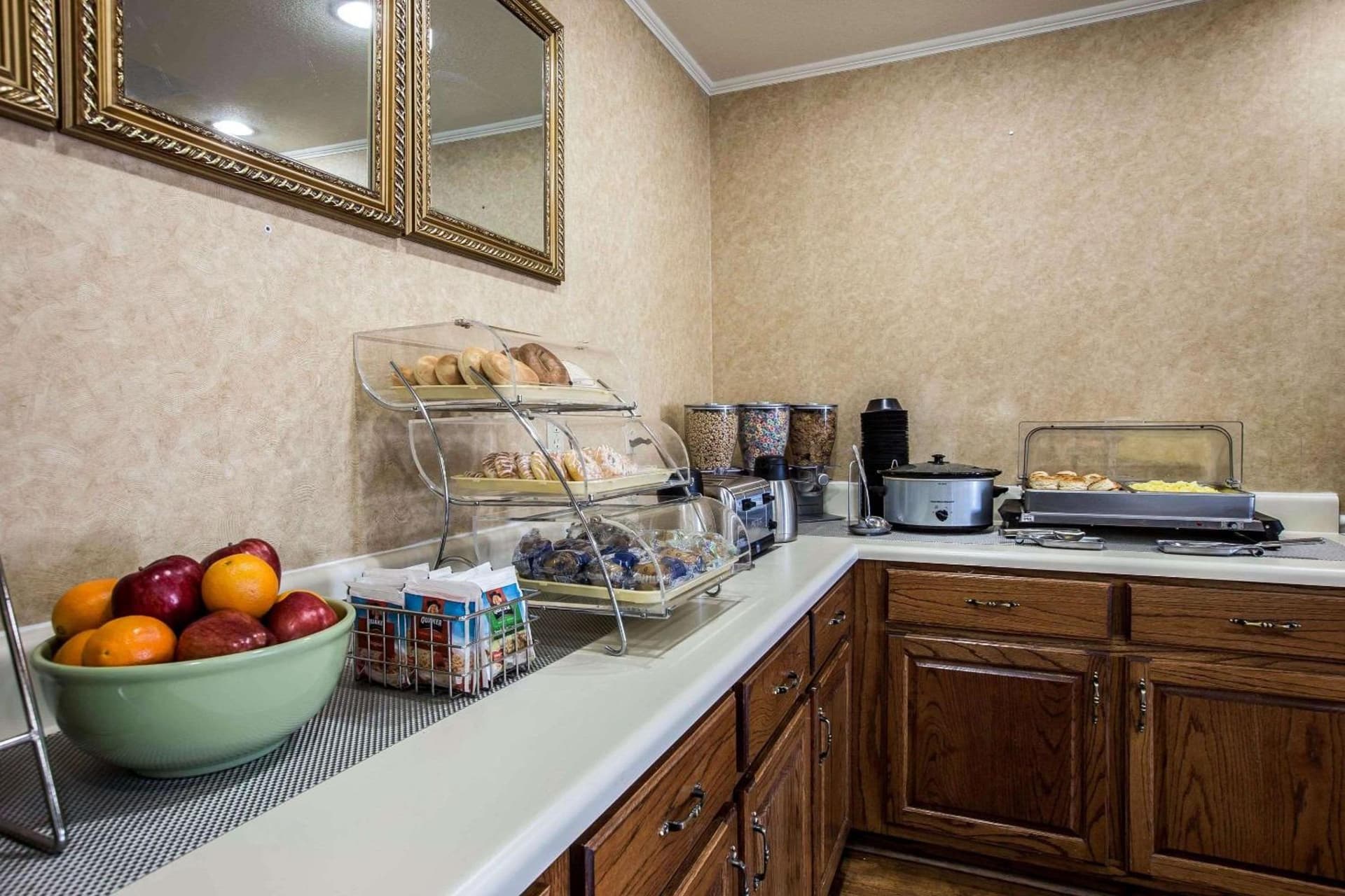 Quality Inn Kingsport South gallery photo in Kingsport, TN — image 13