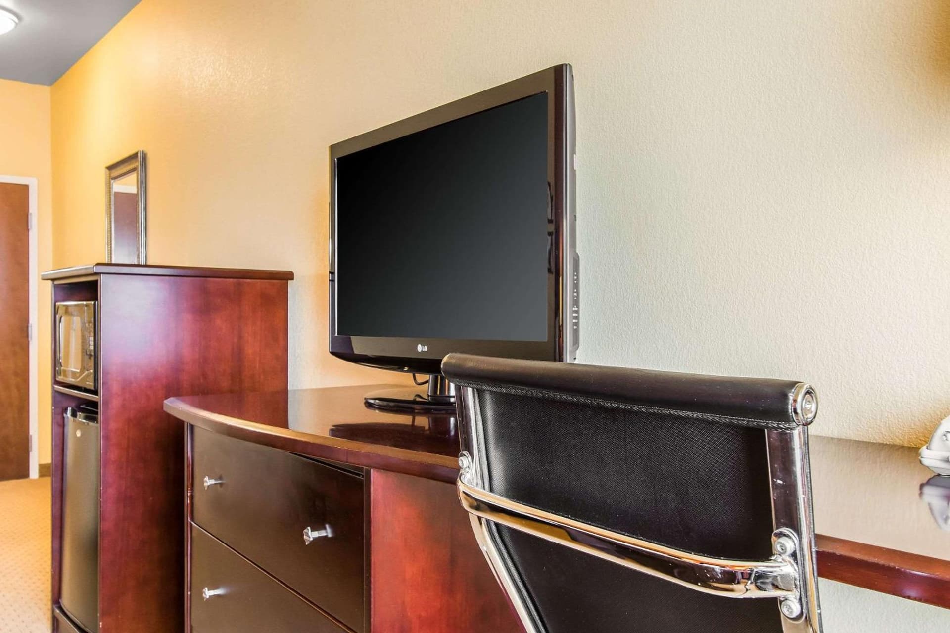 Sleep Inn & Suites Huntsville near US Space & Rocket Center gallery photo in Huntsville, AL — image 26