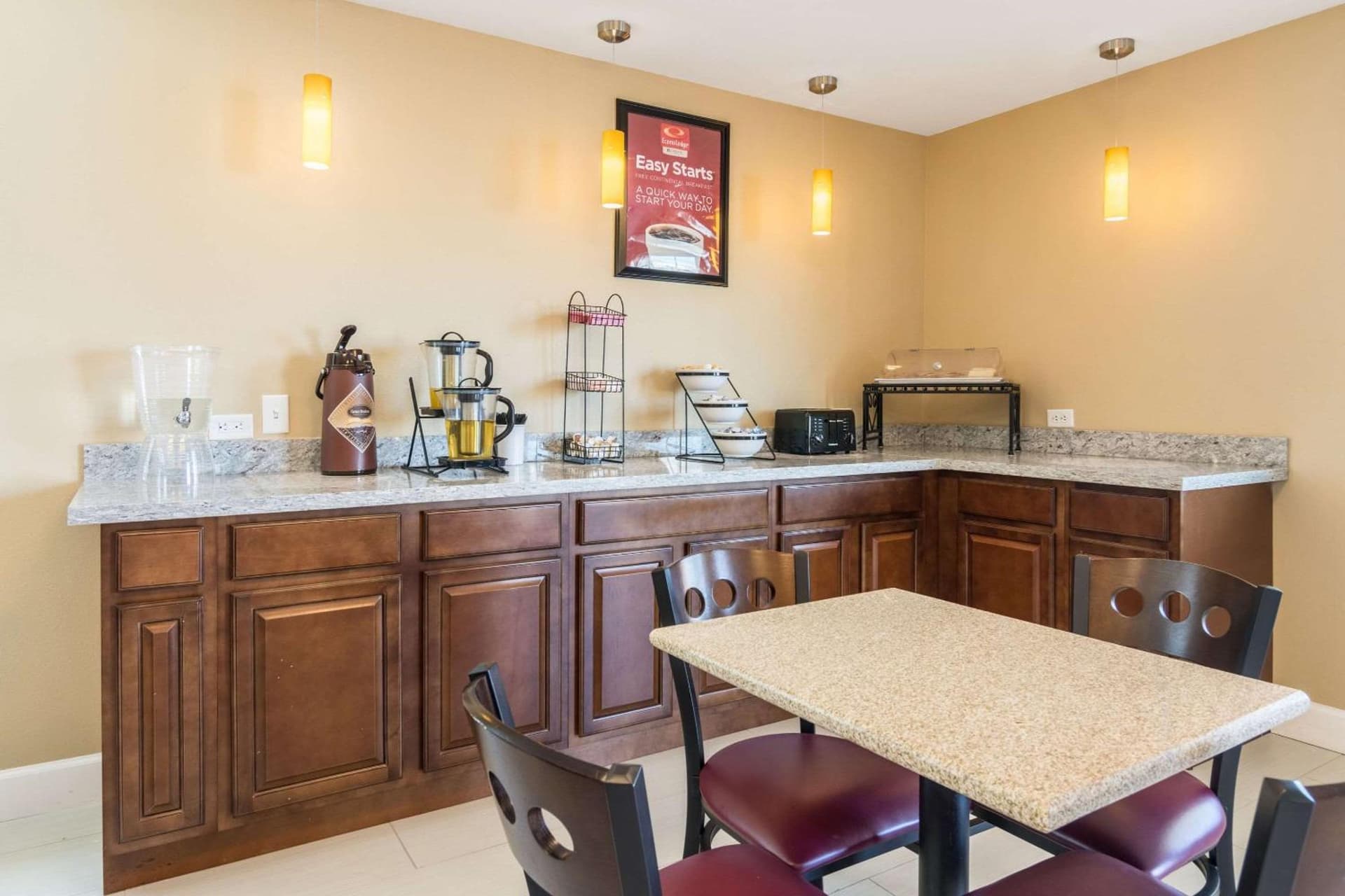 Econo Lodge Inn & Suites North Little Rock near Riverfront property views in North Little Rock, AR — gallery photo 3