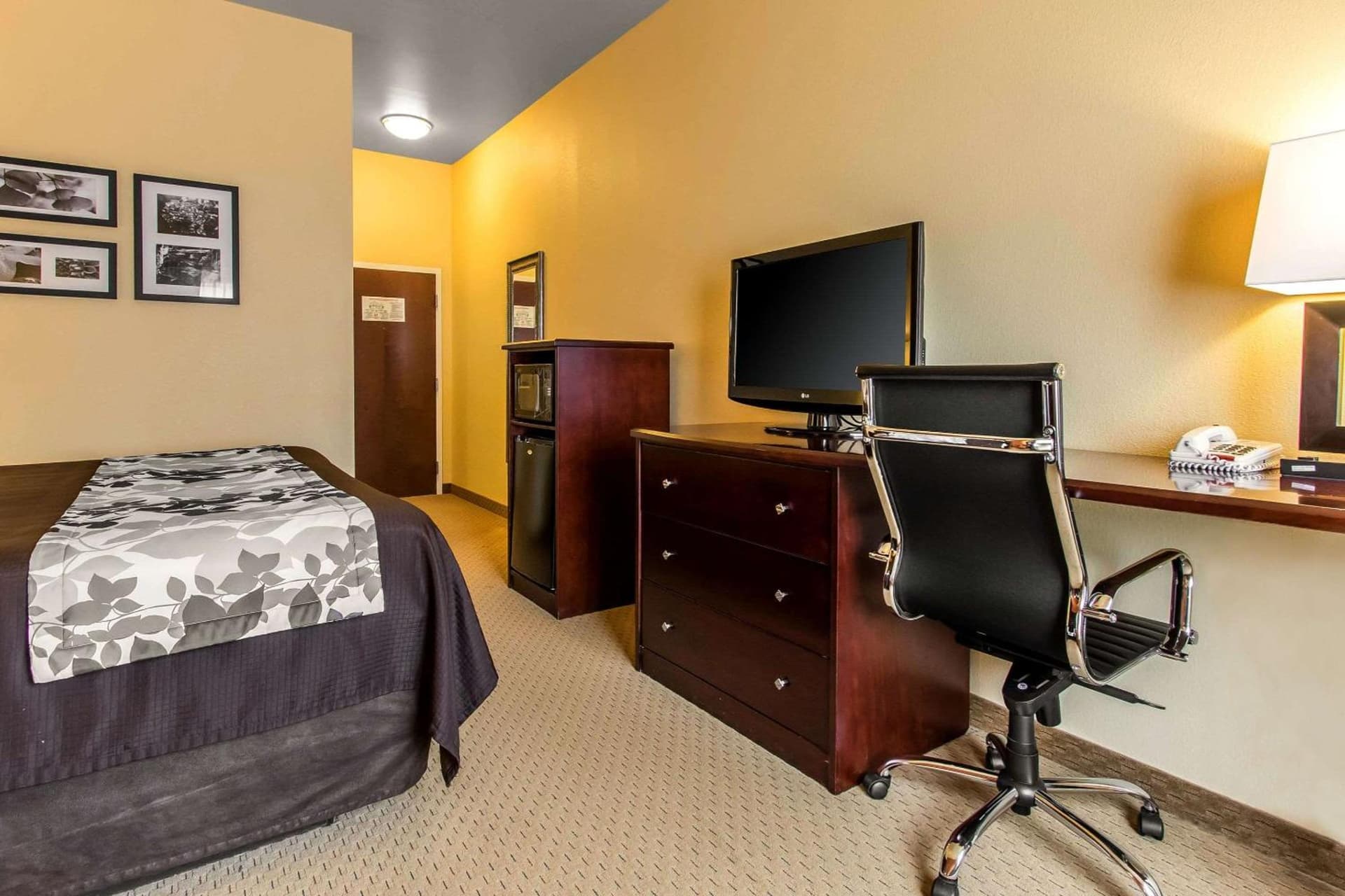 Sleep Inn & Suites Huntsville near US Space & Rocket Center gallery photo in Huntsville, AL — image 10