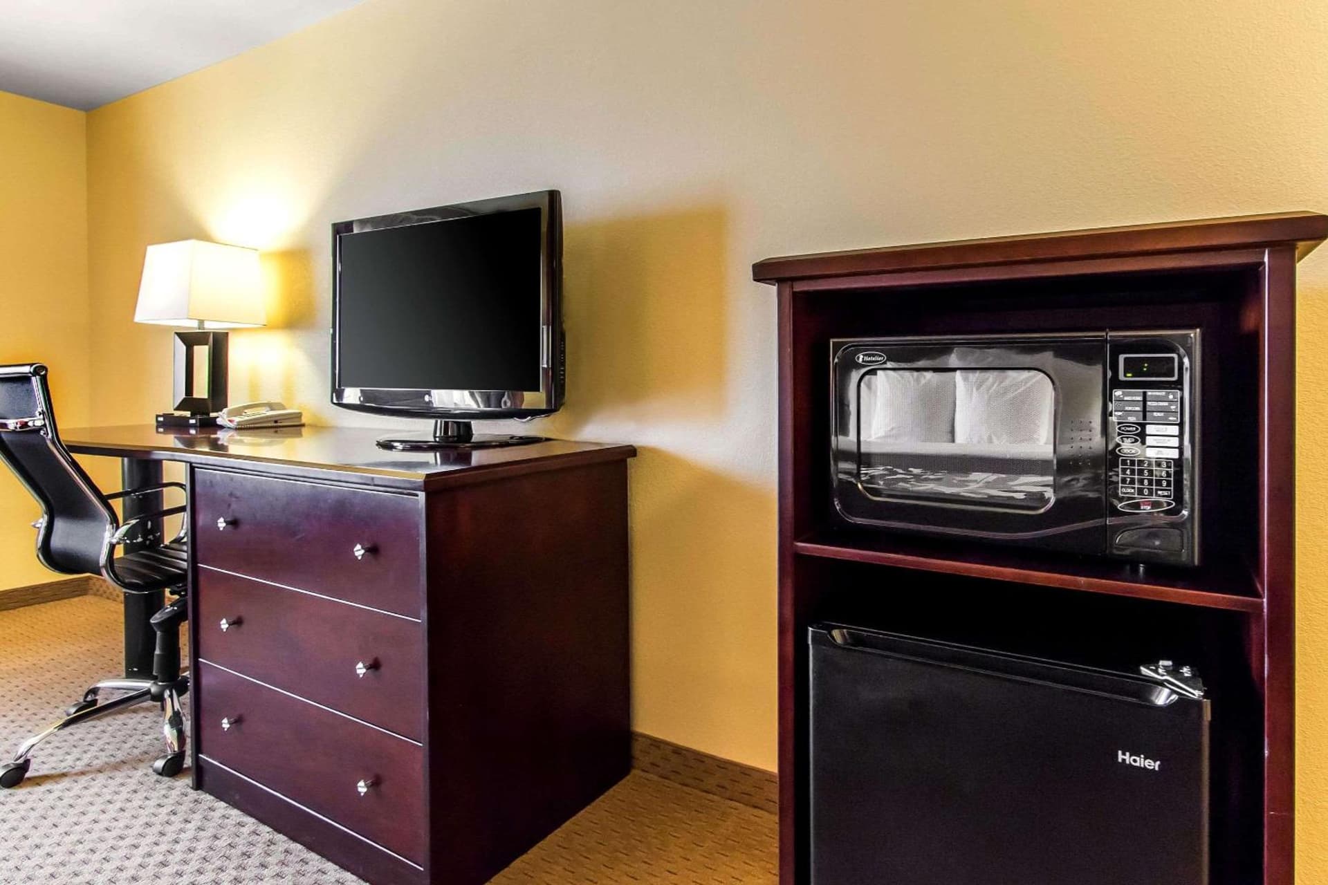 Sleep Inn & Suites Huntsville near US Space & Rocket Center gallery photo in Huntsville, AL — image 12