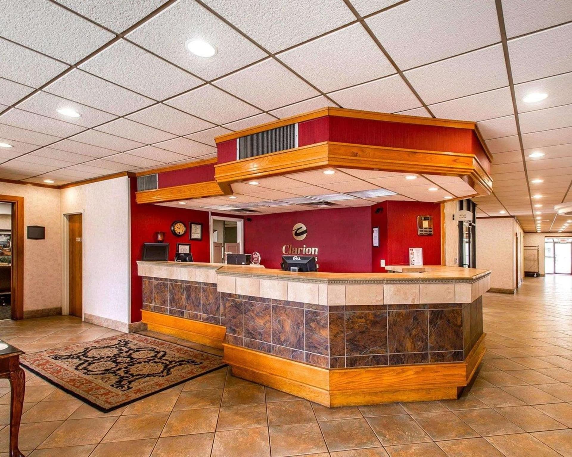 Clarion Inn & Suites Dothan South property views in Dothan, AL — gallery photo 3