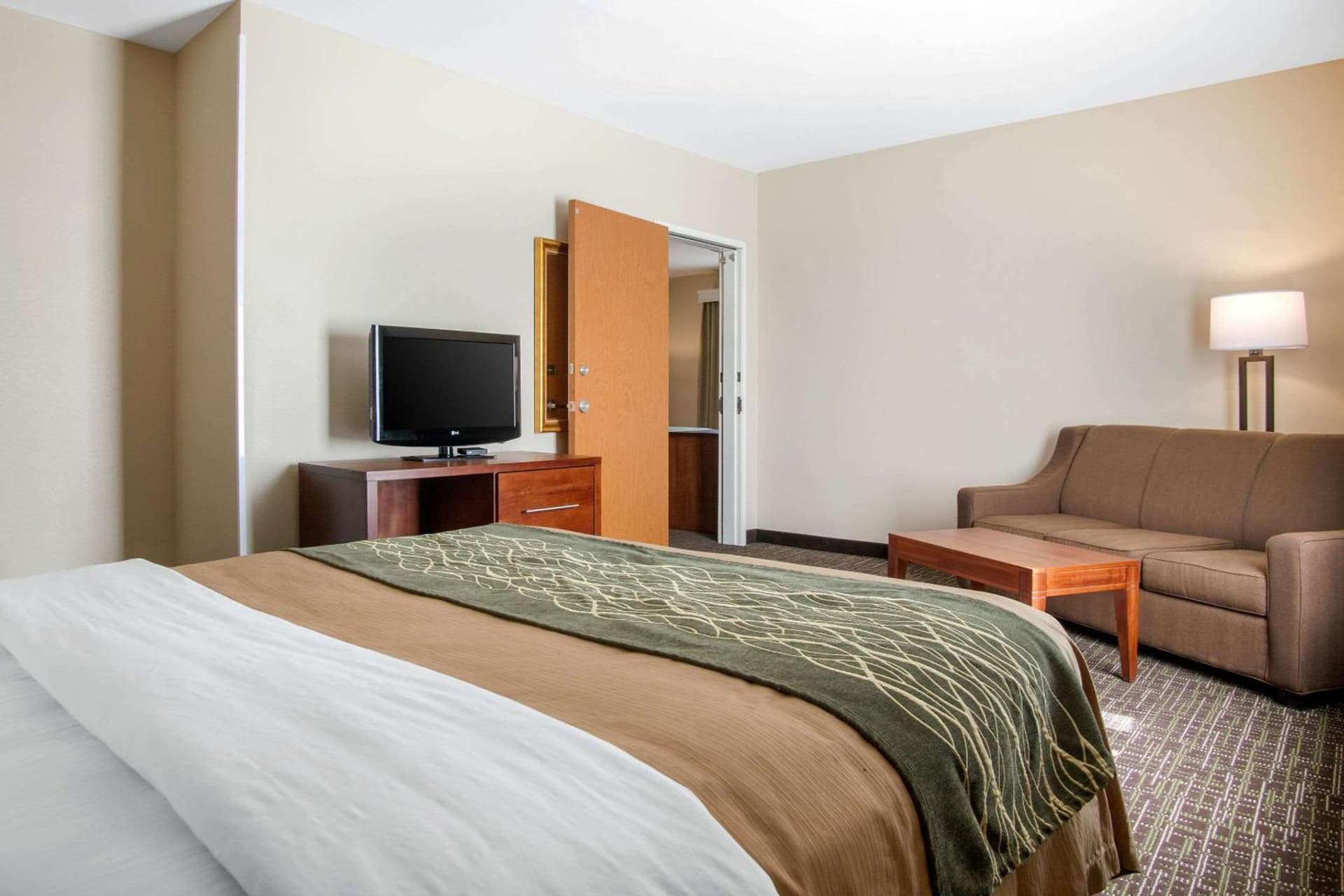Comfort Inn & Suites Norman near University gallery photo in Norman, OK — image 11