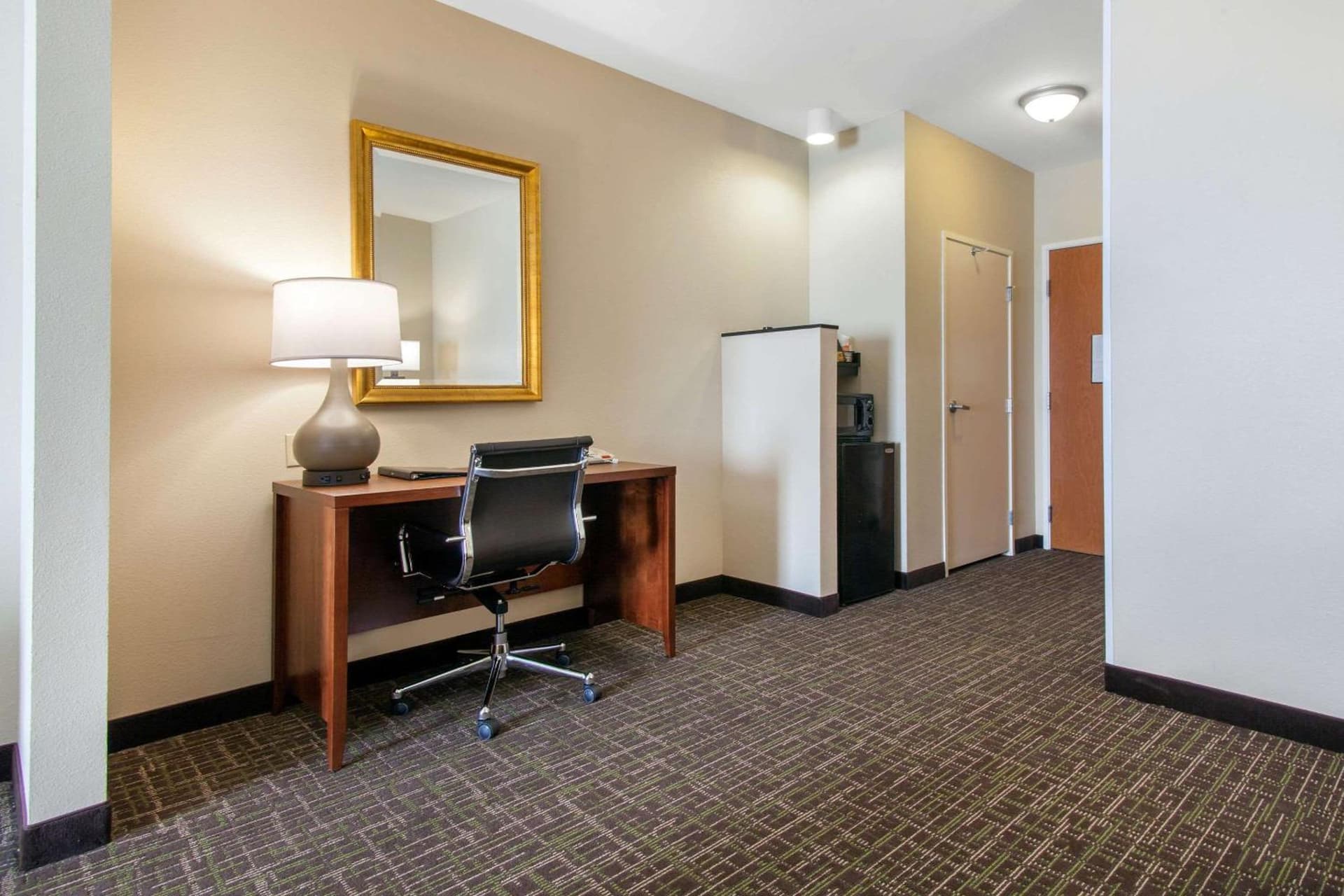 Comfort Inn & Suites Norman near University gallery photo in Norman, OK — image 45
