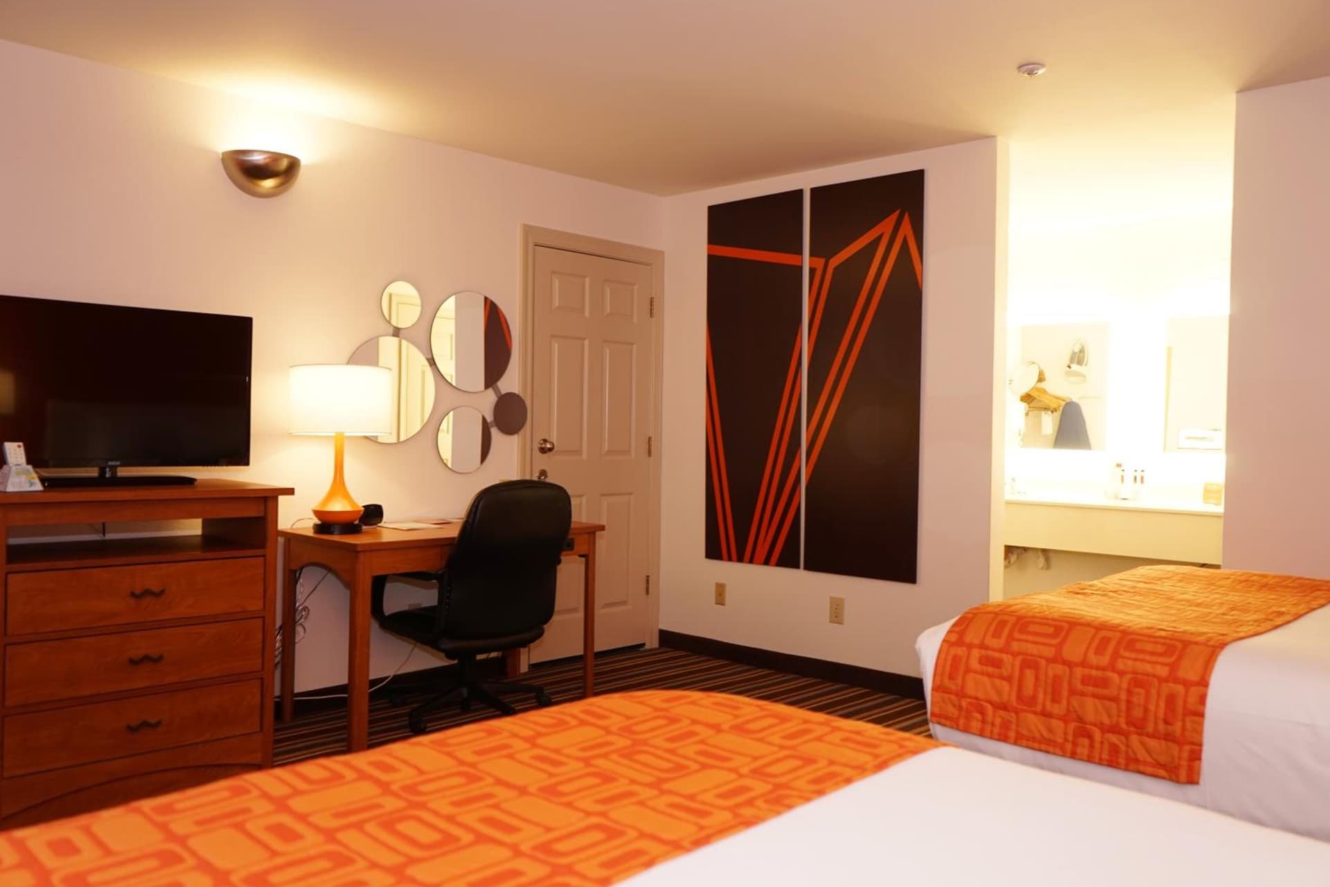 Howard Johnson by Wyndham Salinas gallery photo in Salinas, CA — image 90