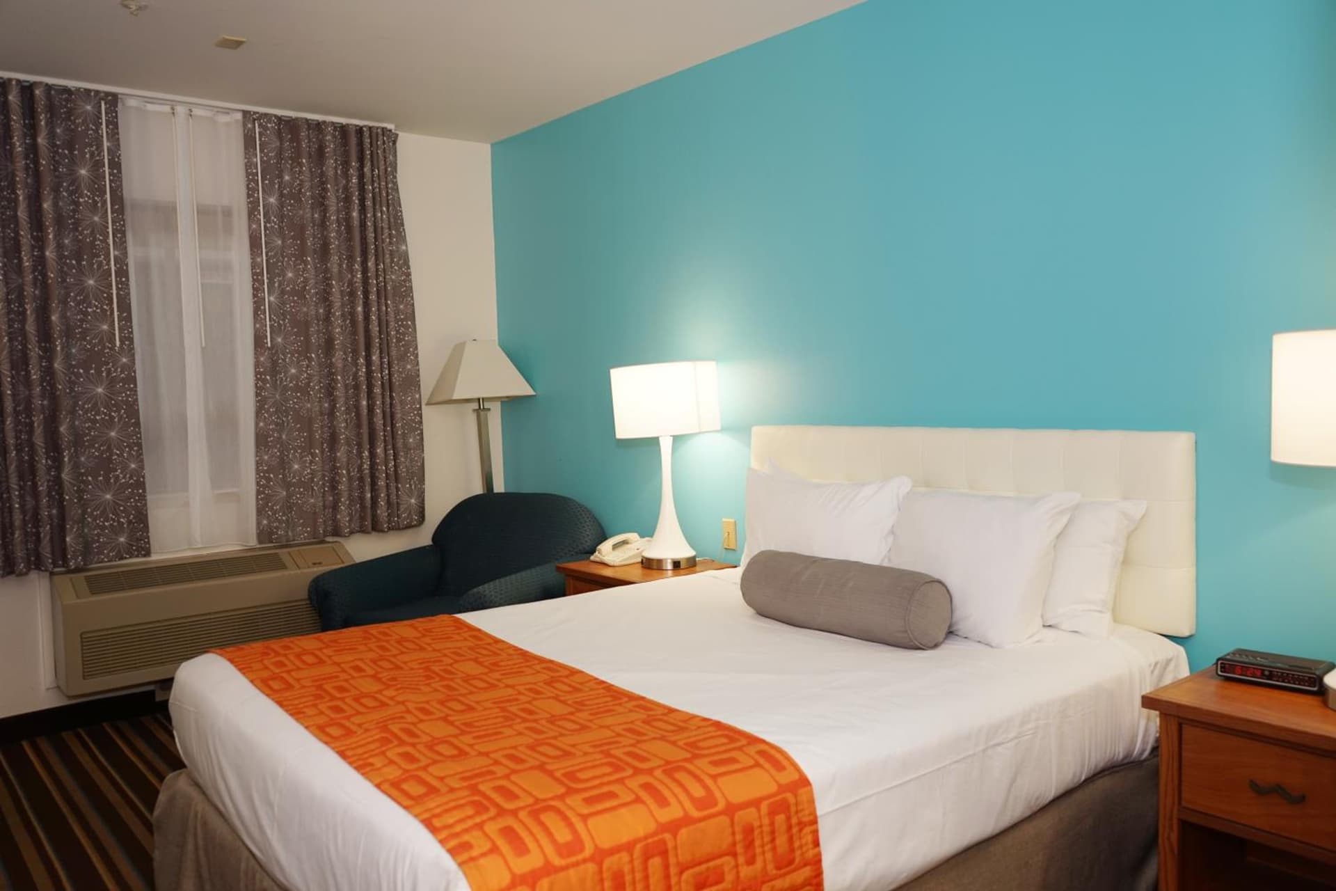 Howard Johnson by Wyndham Salinas gallery photo in Salinas, CA — image 91