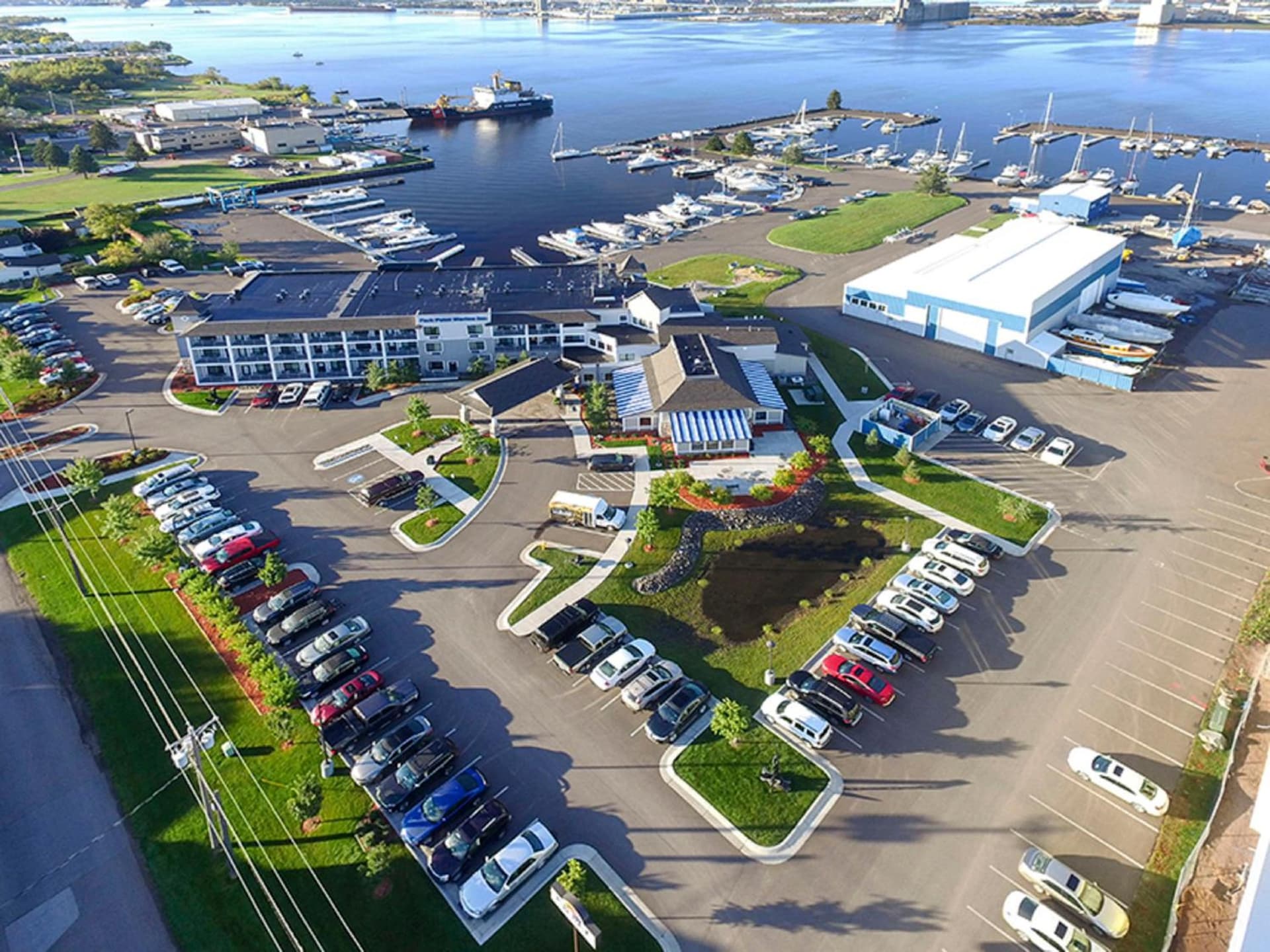 Park Point Marina Inn gallery photo in Duluth, MN — image 40