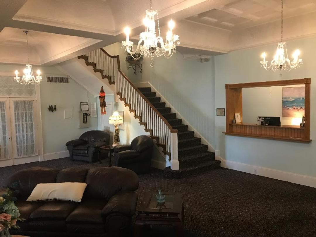 Mayfair Hotel gallery photo in Belmar, NJ — image 8