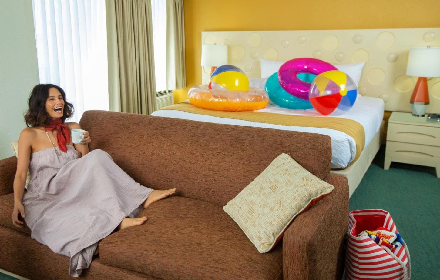 Coconut Waikiki Hotel interior in Honolulu, HI — gallery photo 2