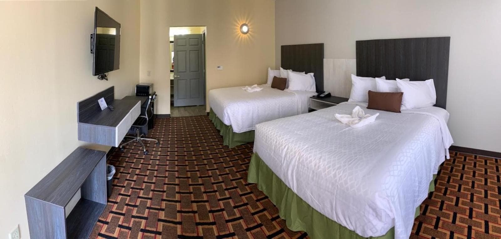 HomeStay Inn & Suites Edinburg gallery photo in Edinburg, TX — image 11