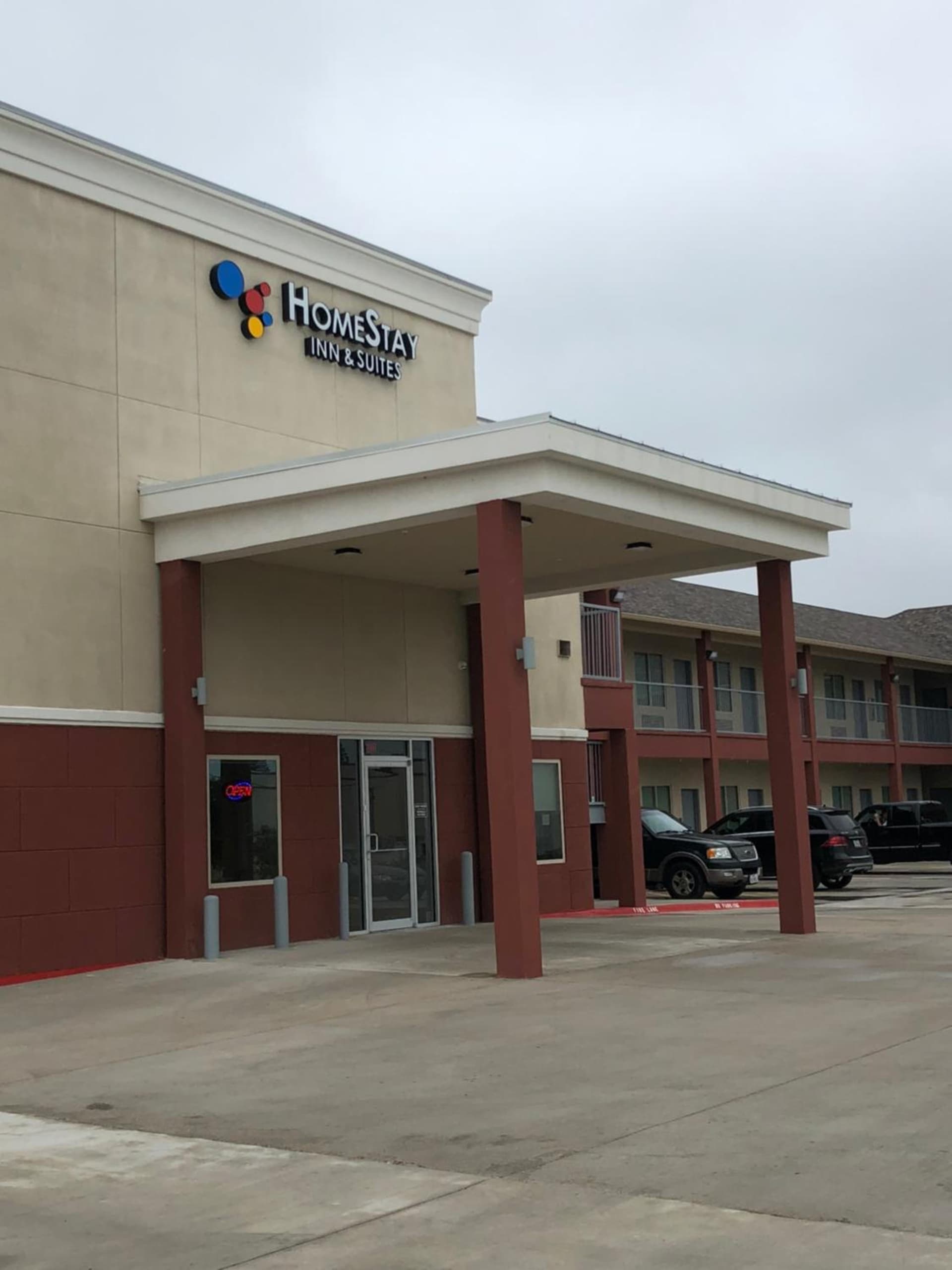 HomeStay Inn & Suites Edinburg gallery photo in Edinburg, TX — image 24