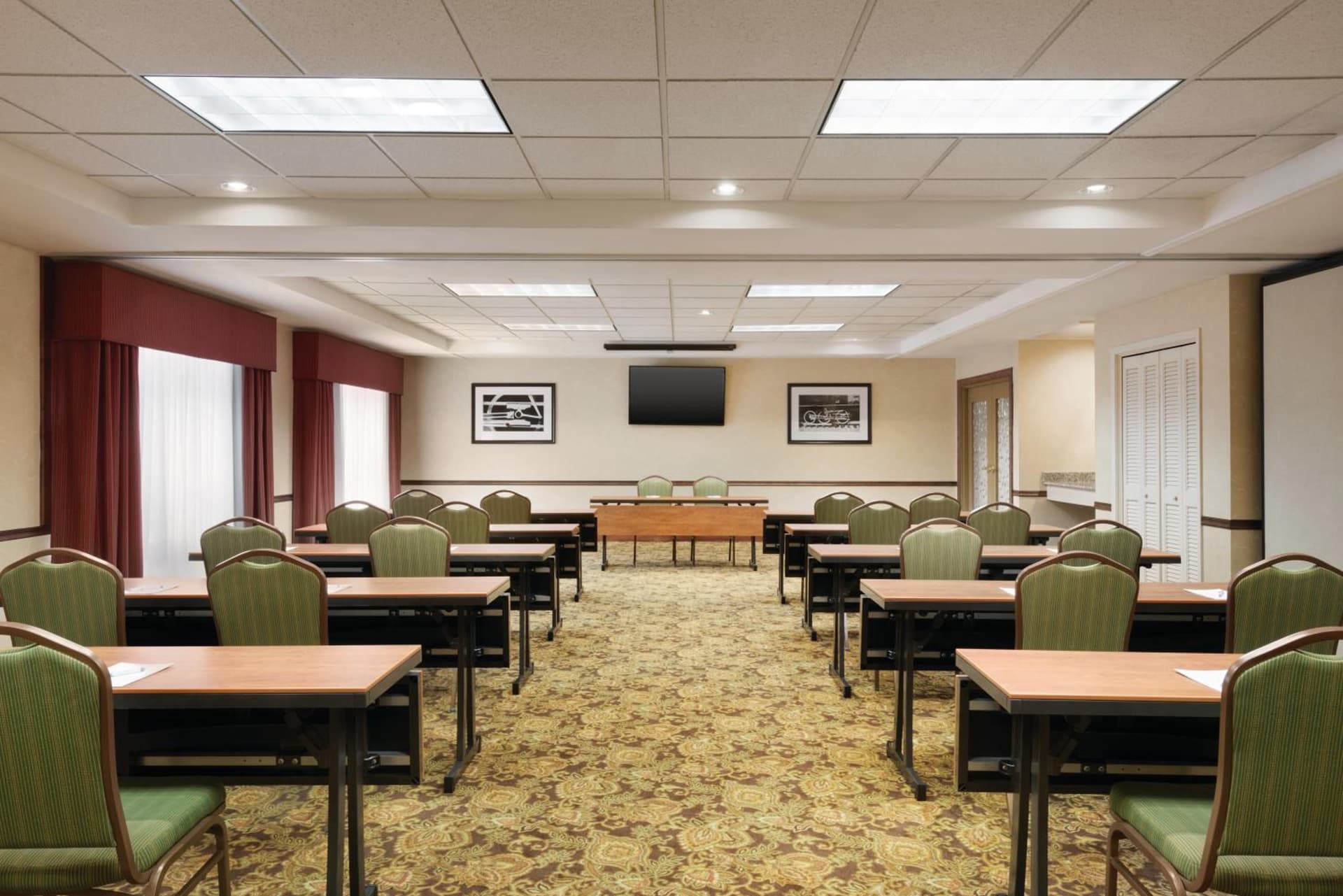 Country Inn & Suites by Radisson, Des Moines West, IA gallery photo in Clive, IA — image 42