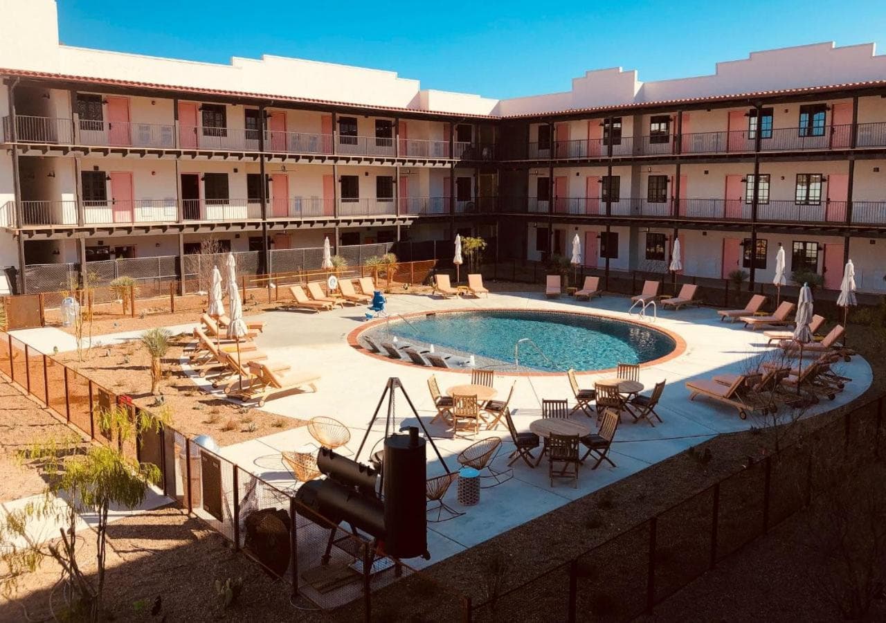 Texican Court, by Valencia Hotel Collection property views in Irving, TX — gallery photo 3