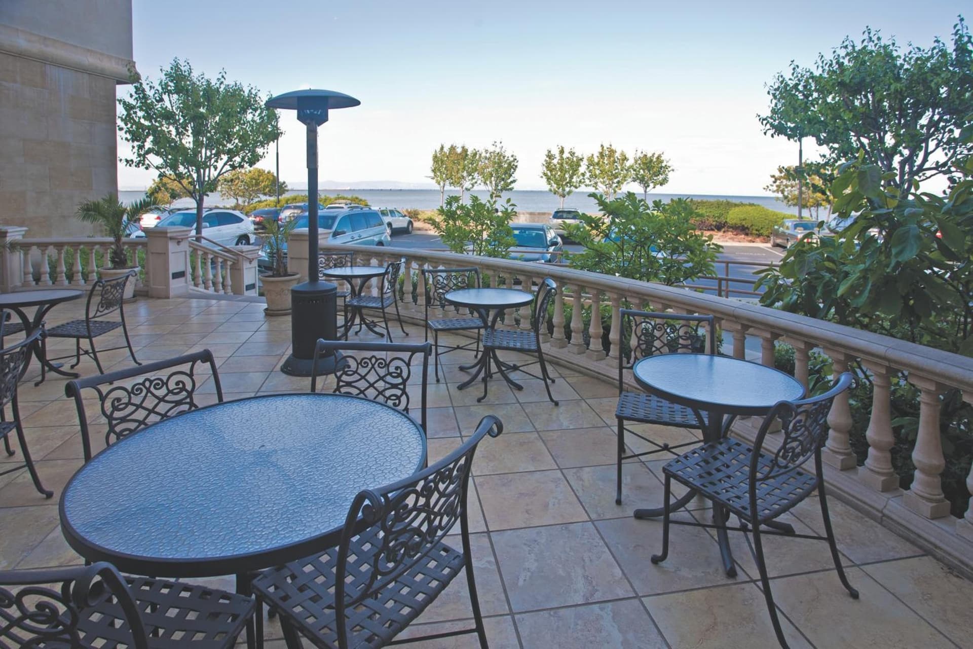 Bay Landing Hotel interior in Burlingame, CA — gallery photo 2