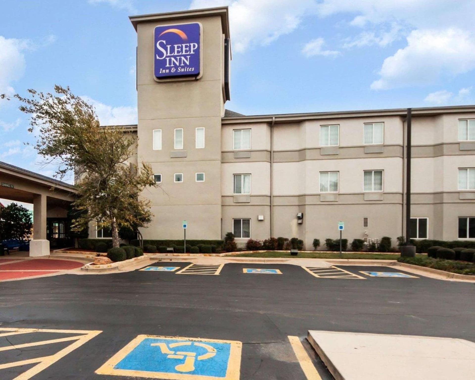 Sleep Inn & Suites Edmond near University — hotel in Edmond, Oklahoma