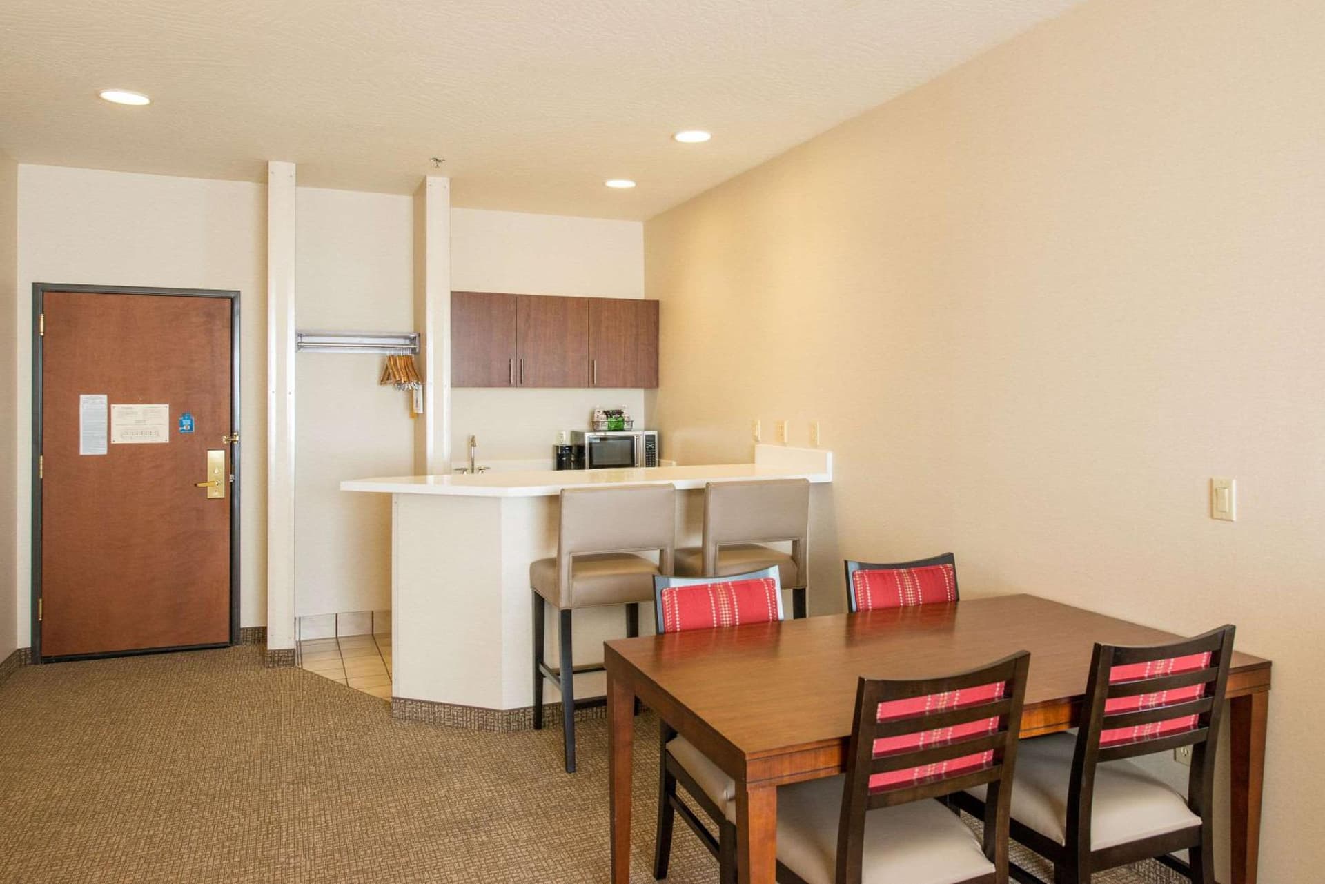 Comfort Suites Springfield-Eugene gallery photo in Springfield, OR — image 21