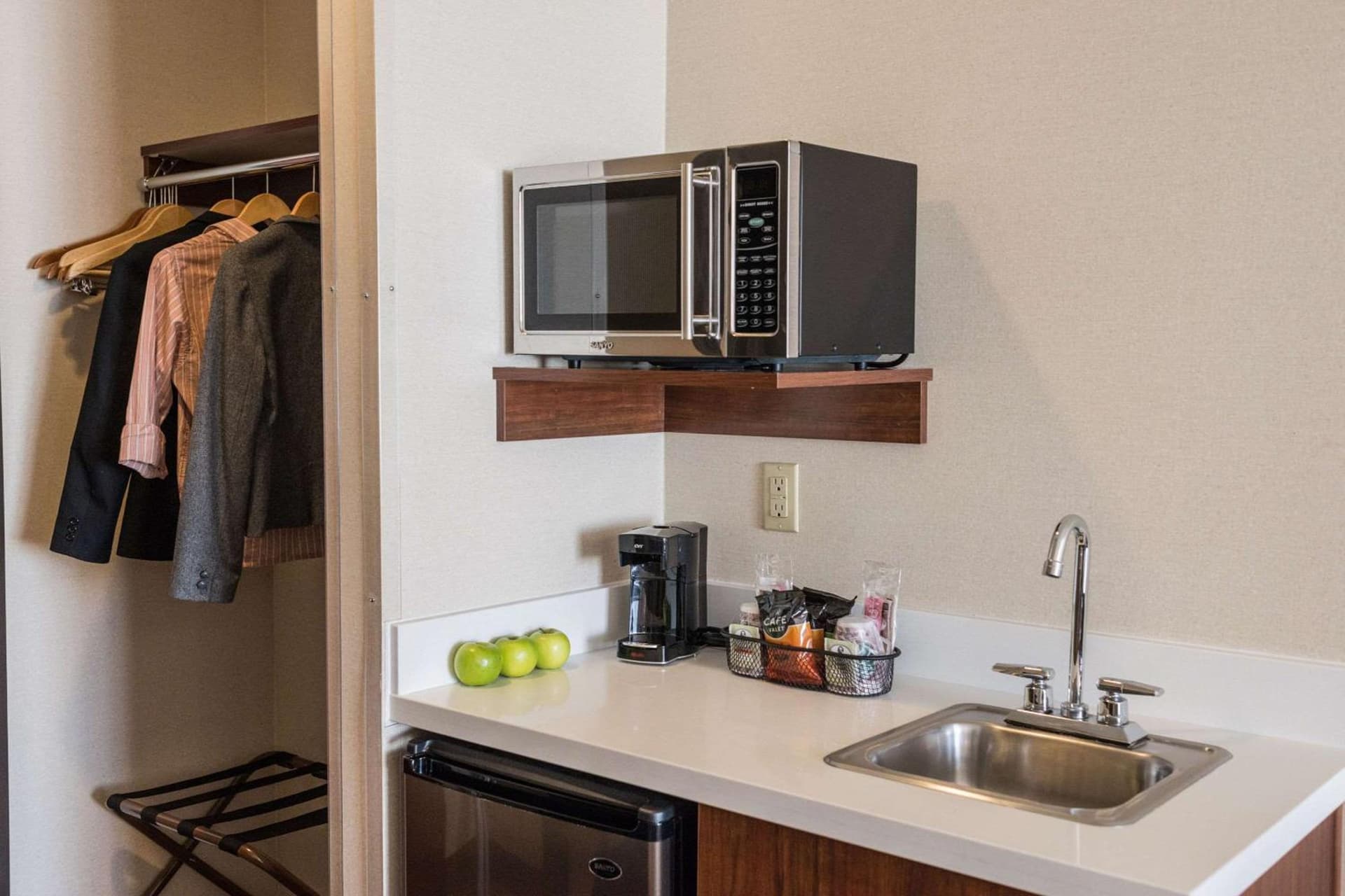 Comfort Suites Springfield-Eugene gallery photo in Springfield, OR — image 4