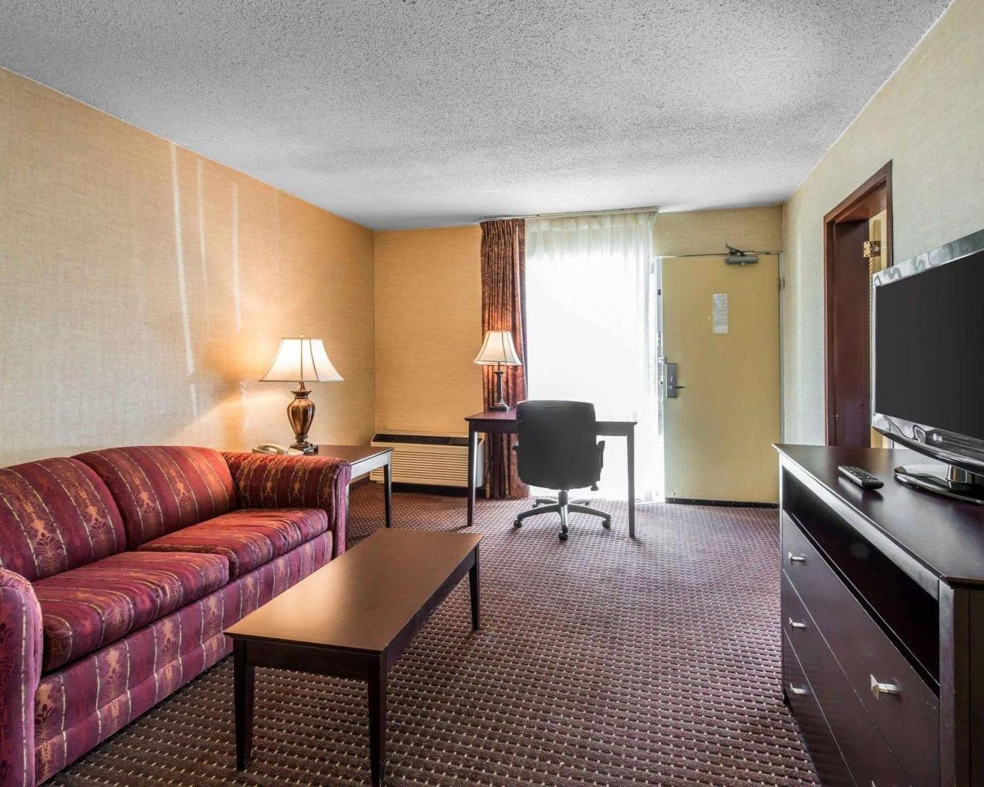 Quality Inn & Suites Erie near Casino gallery photo in Erie, PA — image 4