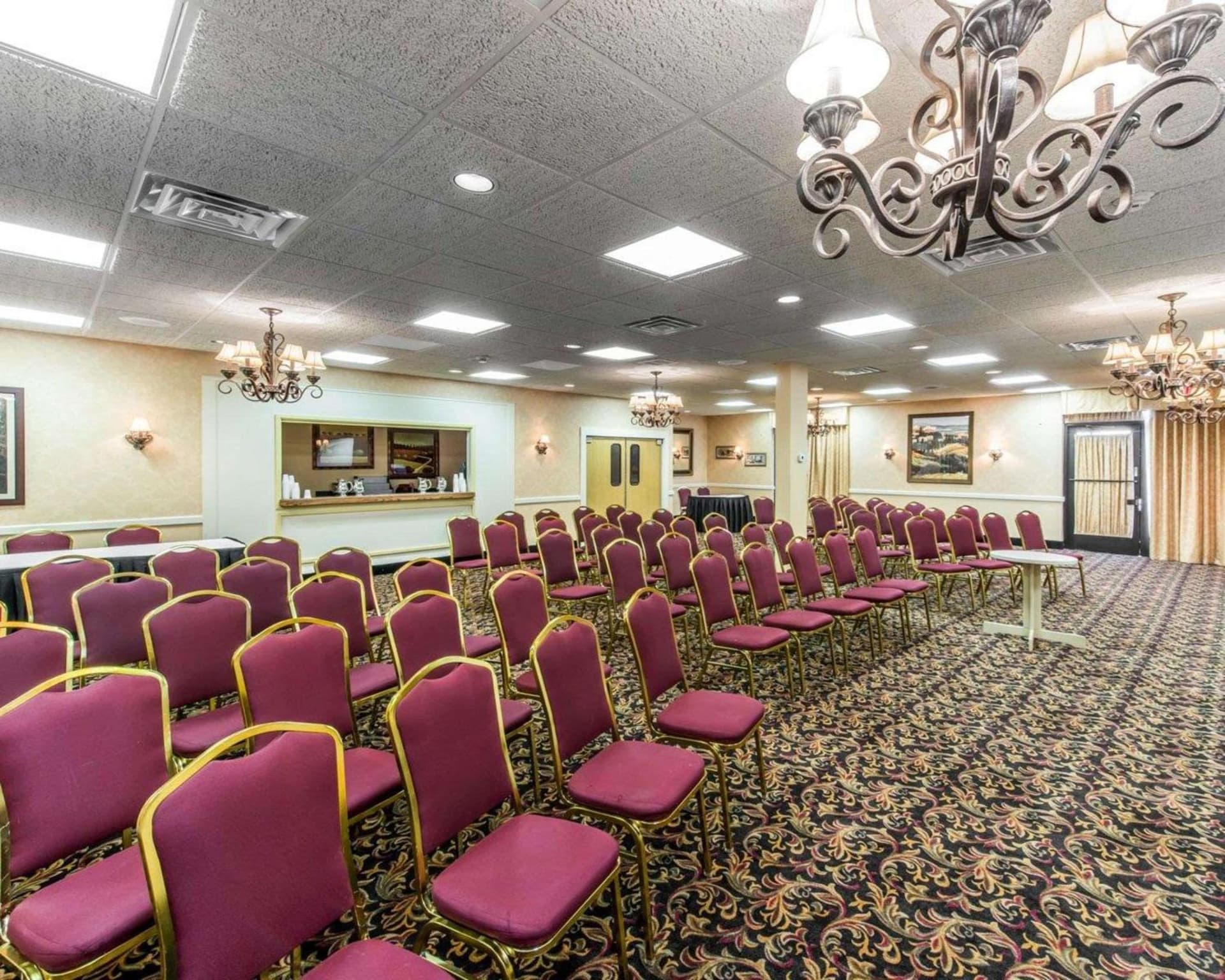 Quality Inn & Suites Erie near Casino gallery photo in Erie, PA — image 11