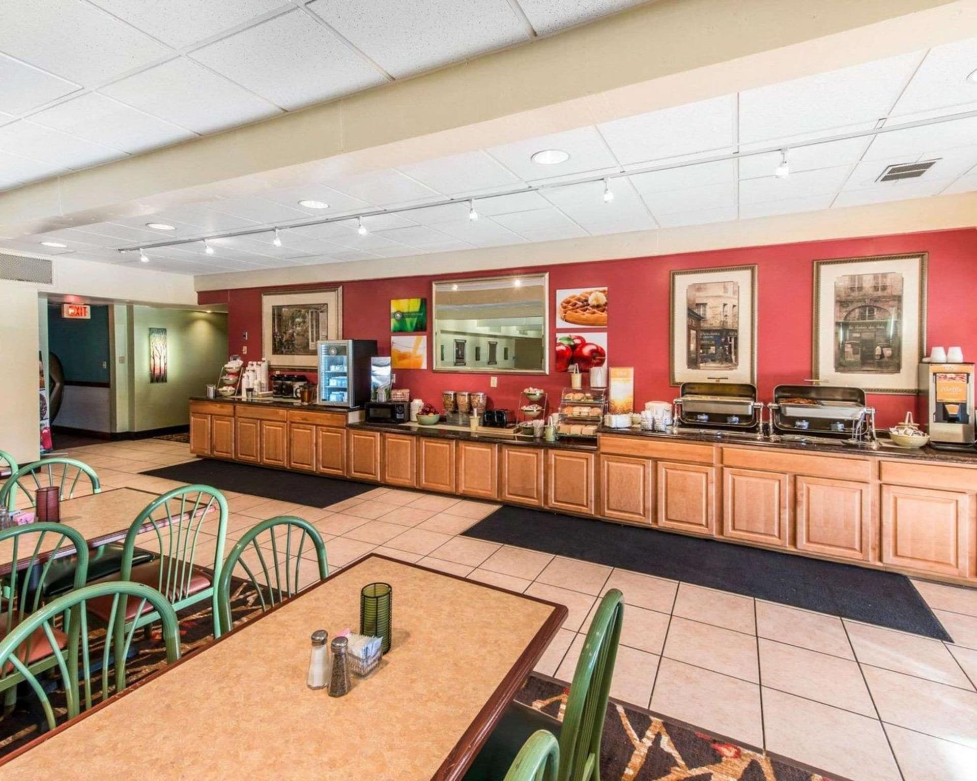 Quality Inn & Suites Erie near Casino gallery photo in Erie, PA — image 17