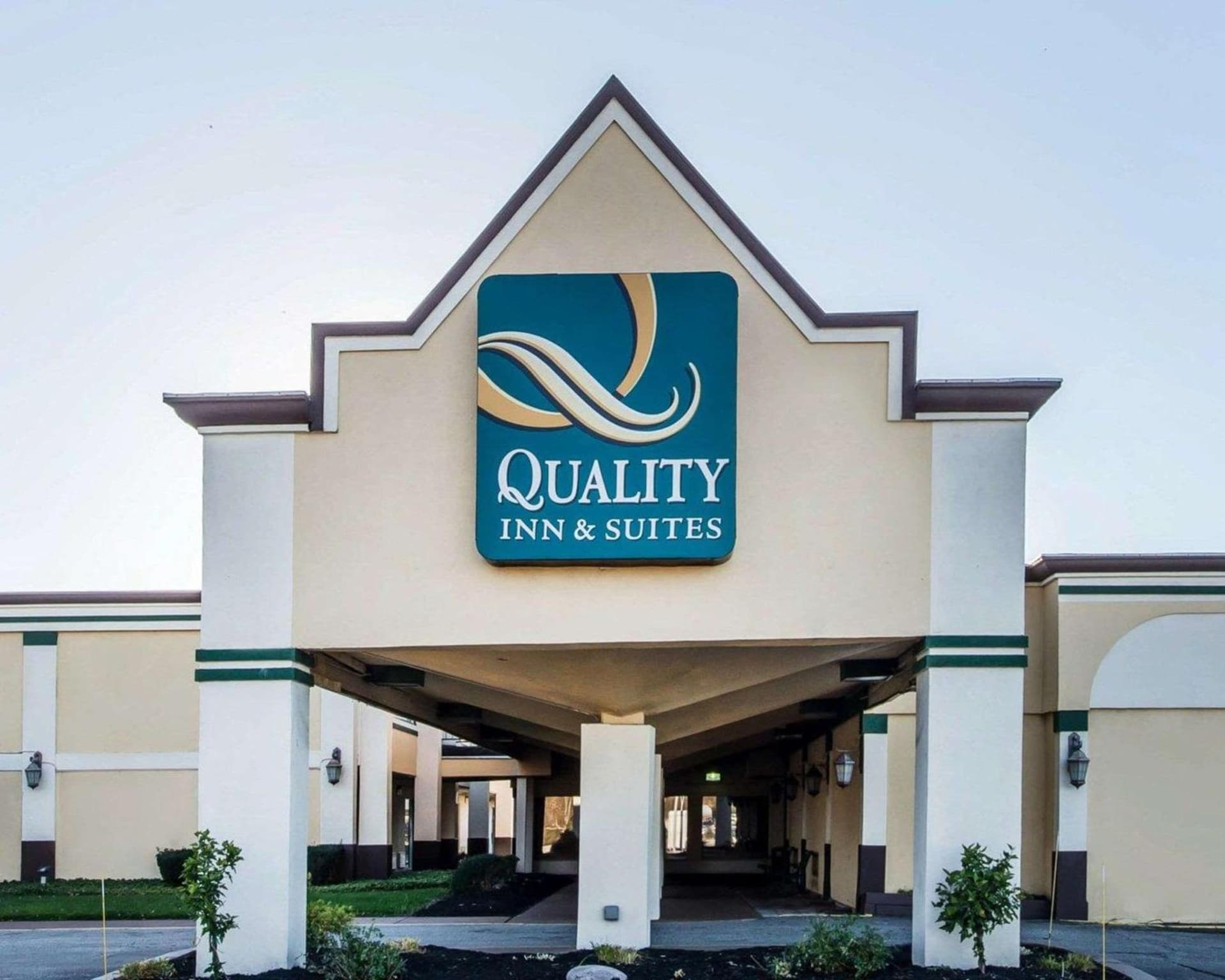 Quality Inn & Suites Erie near Casino exterior or lobby in Erie, PA — main listing photo