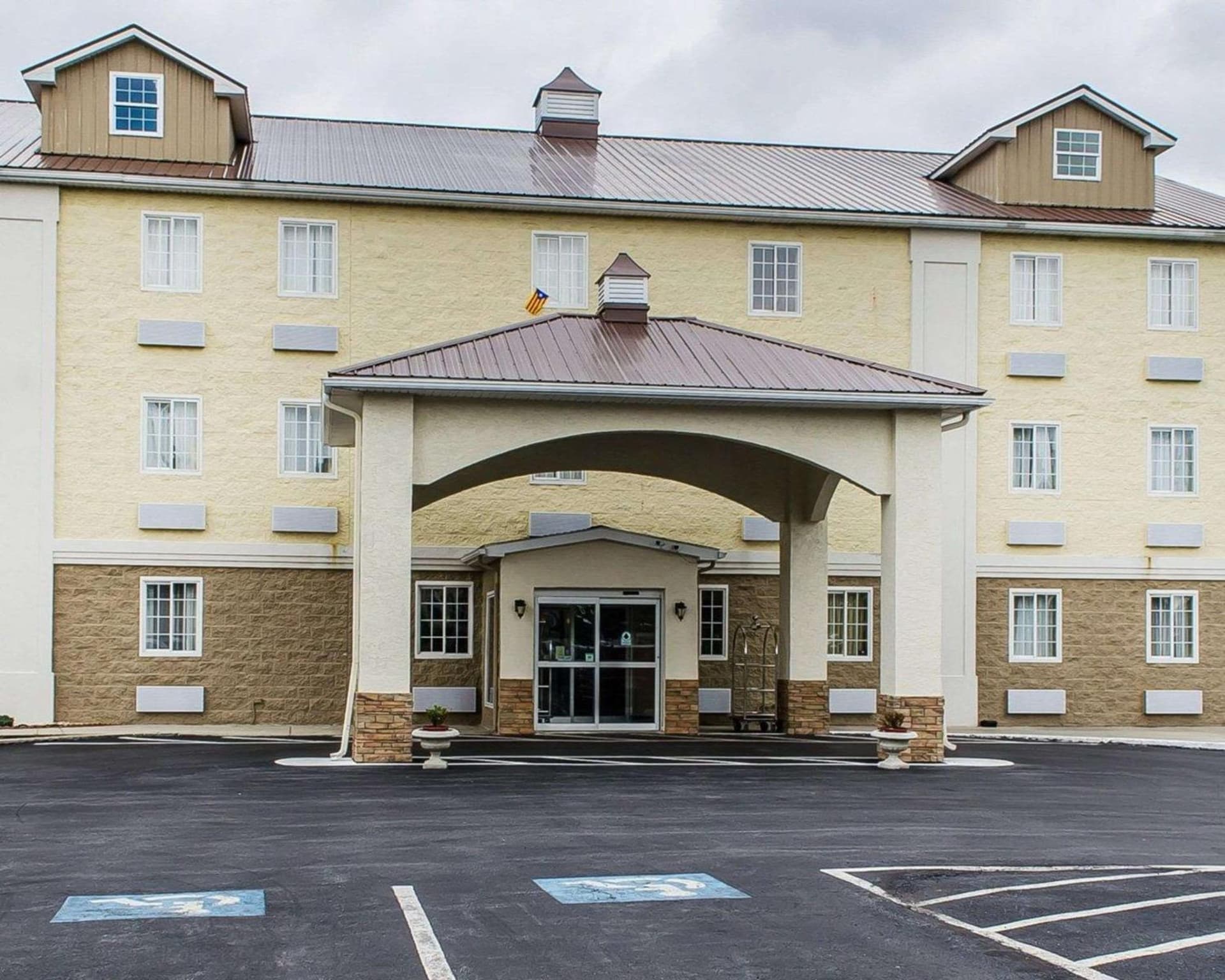 SureStay Plus by Best Western Jonestown Lebanon Valley featured exterior or lobby in Jonestown, PA — similar hotel