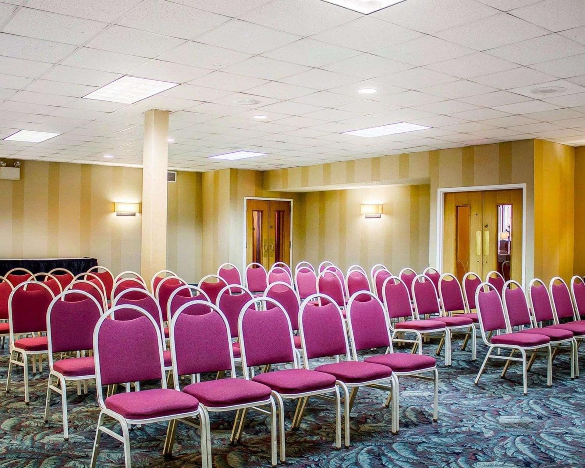 Wilkes-Barre Inn & Suites gallery photo in Wilkes-Barre, PA — image 10