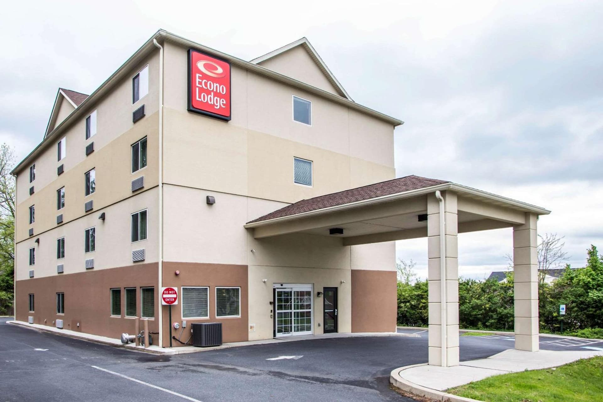 Econo Lodge Harrisburg - Hershey property views in Harrisburg, PA — gallery photo 3