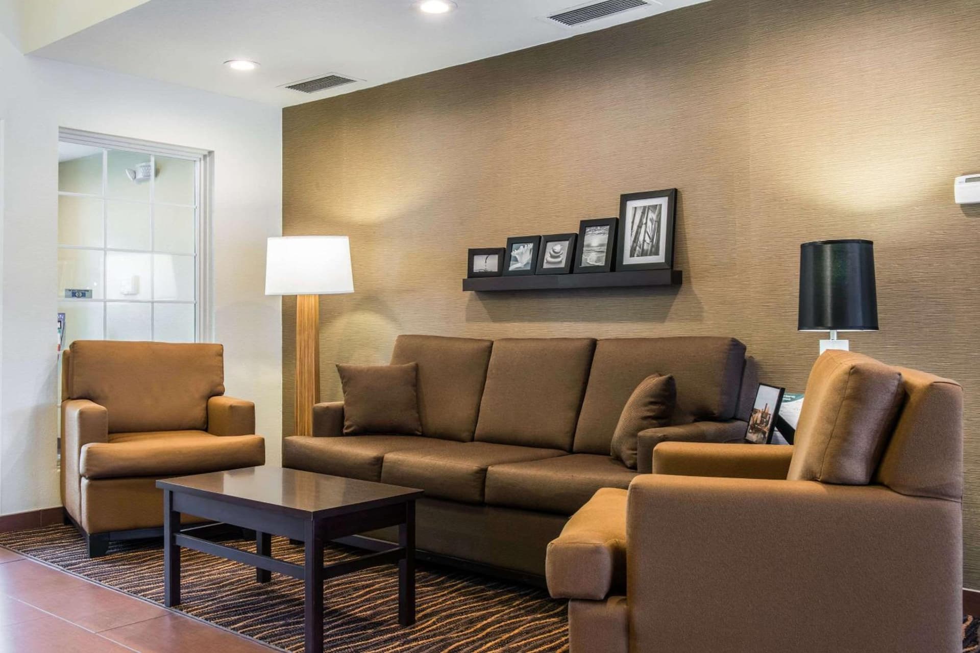Sleep Inn & Suites Pittsburgh Airport property views in Imperial, PA — gallery photo 3