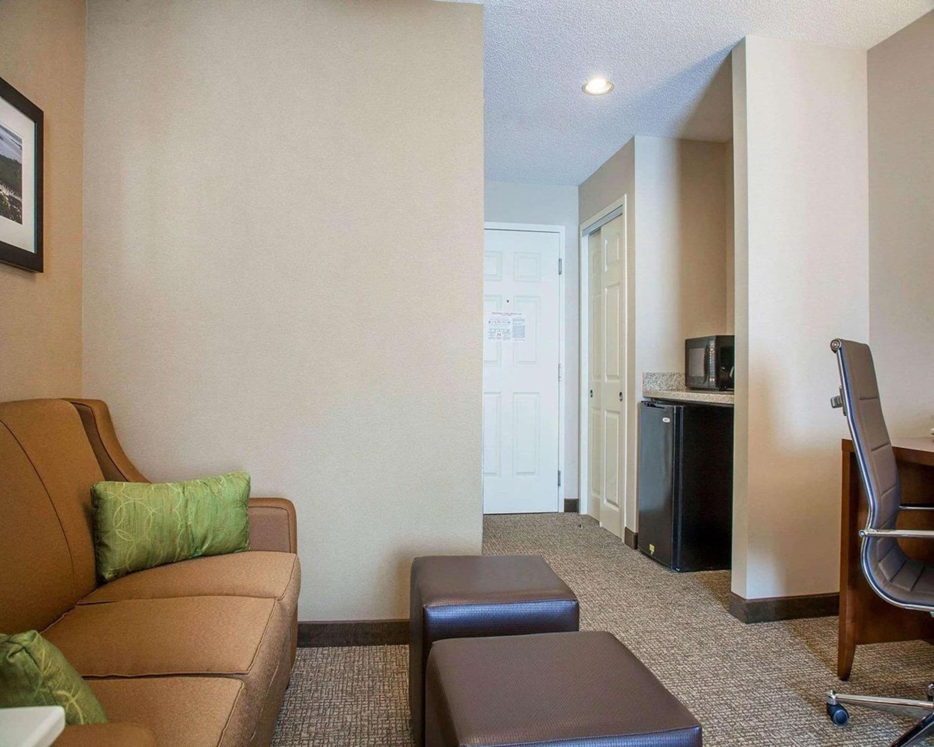 Comfort Suites West Warwick - Providence gallery photo in West Warwick — image 42