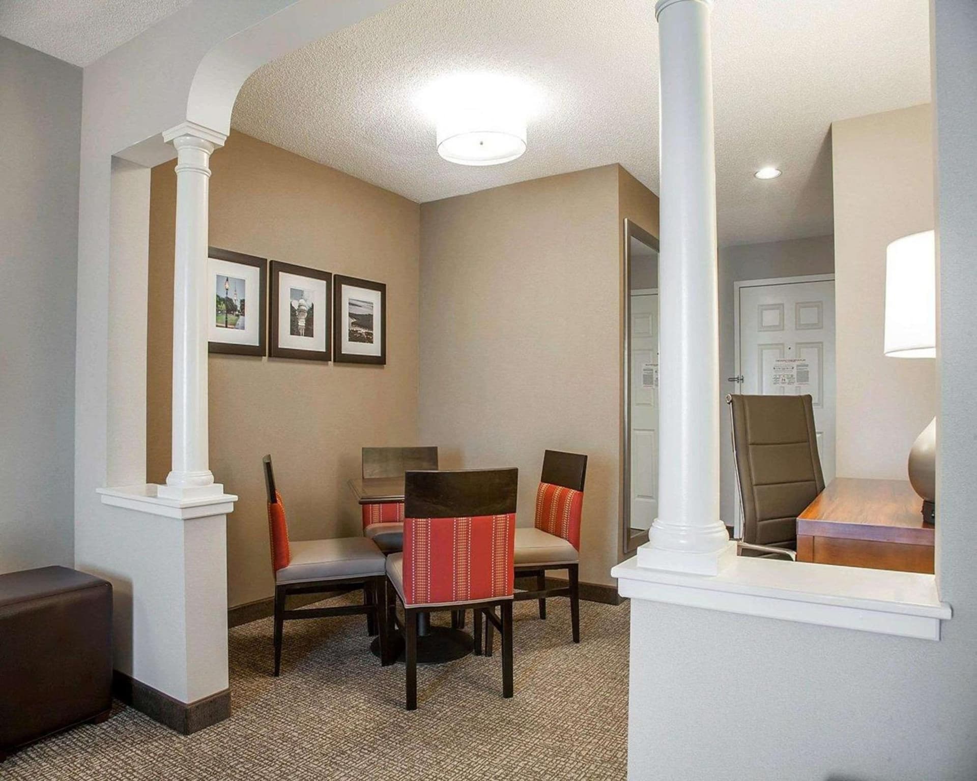 Comfort Suites West Warwick - Providence gallery photo in West Warwick — image 6
