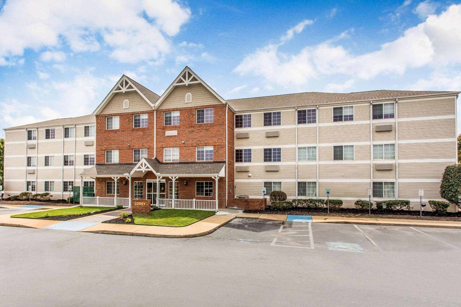 MainStay Suites Greenville Airport interior in Greer, SC — gallery photo 2