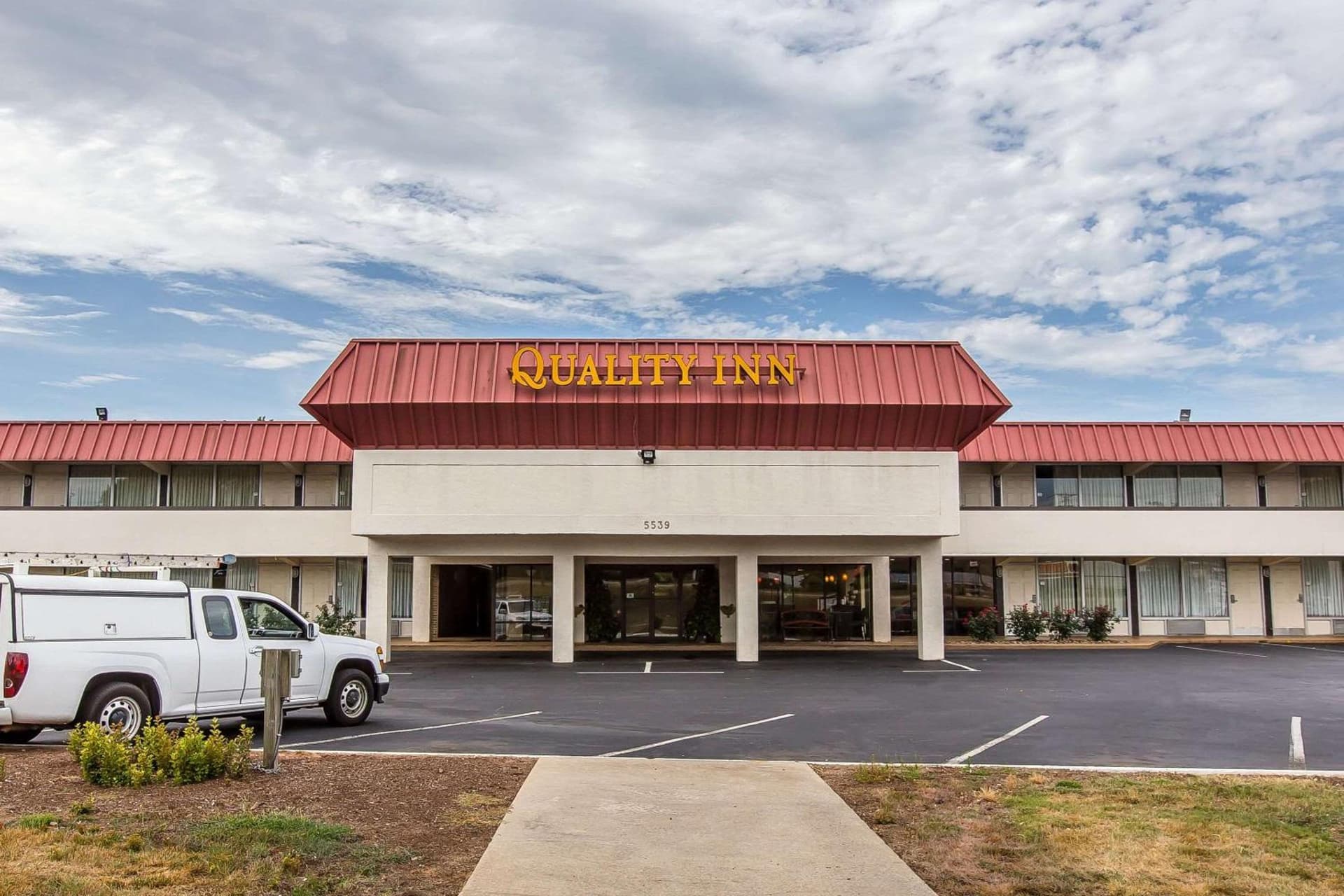 Quality Inn & Suites Easley - Greenville featured exterior or lobby in Easley, SC — similar hotel
