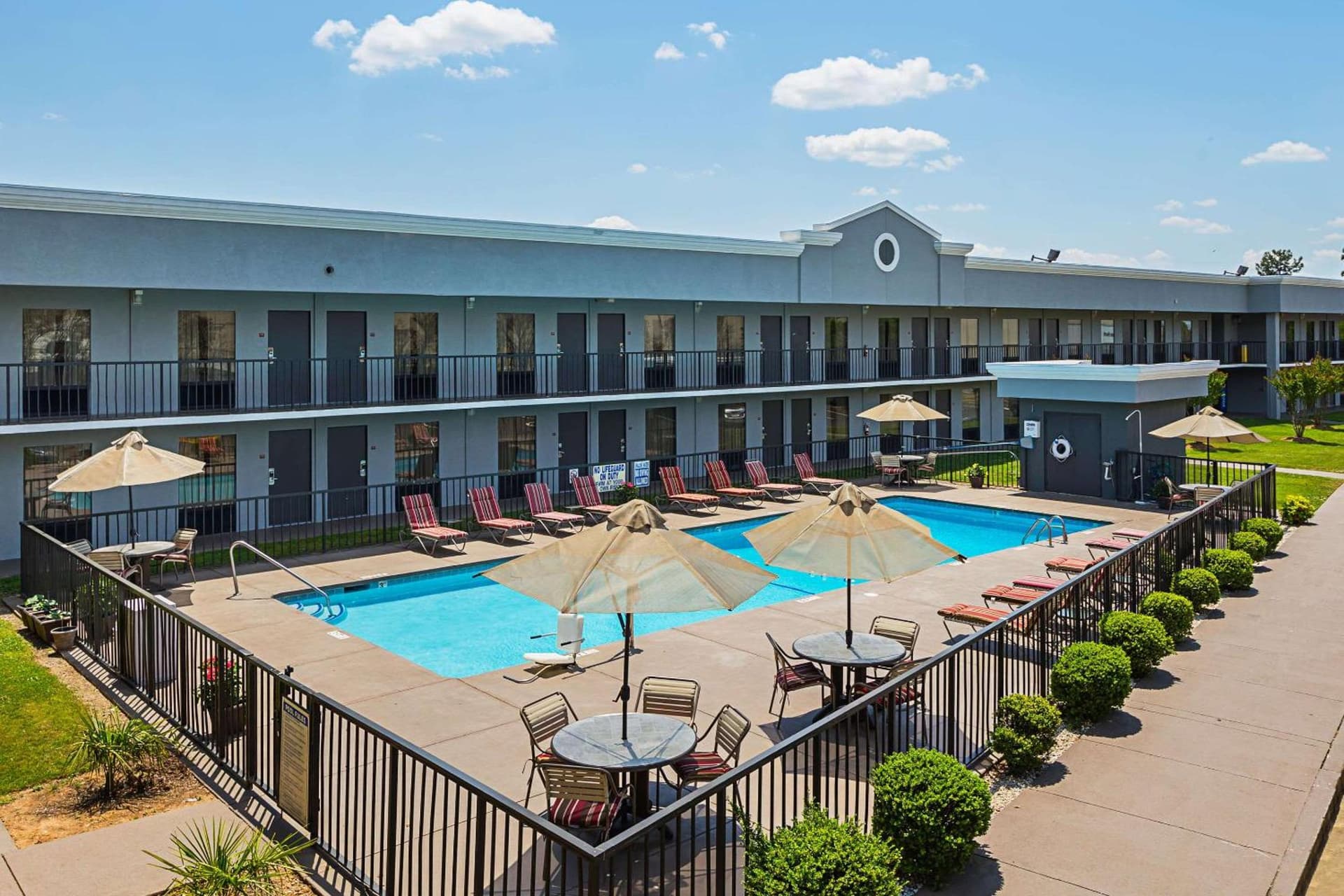 Quality Inn & Suites Greenville - Haywood Mall gallery photo in Greenville, SC — image 31