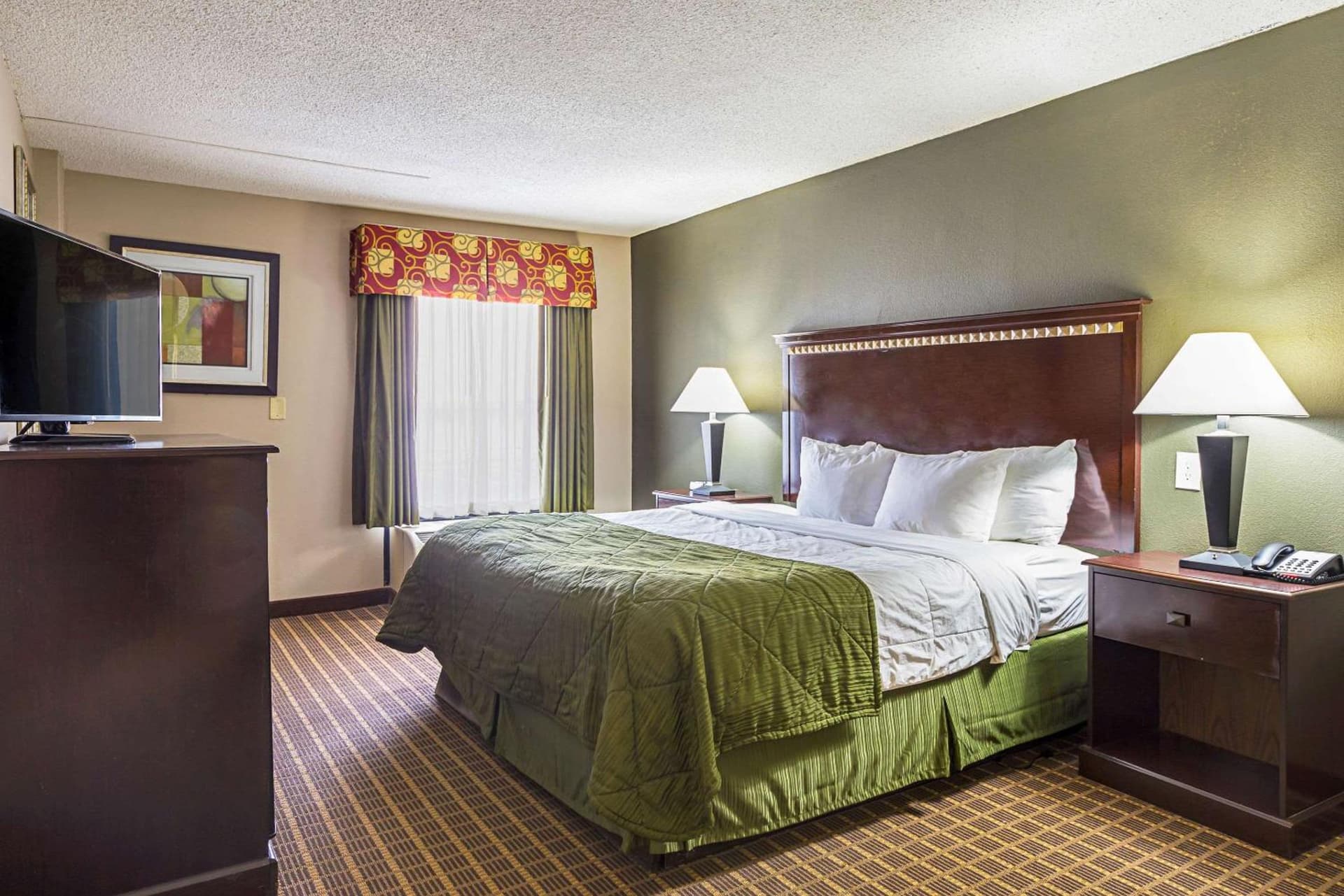 Quality Inn & Suites Greenville - Haywood Mall gallery photo in Greenville, SC — image 12