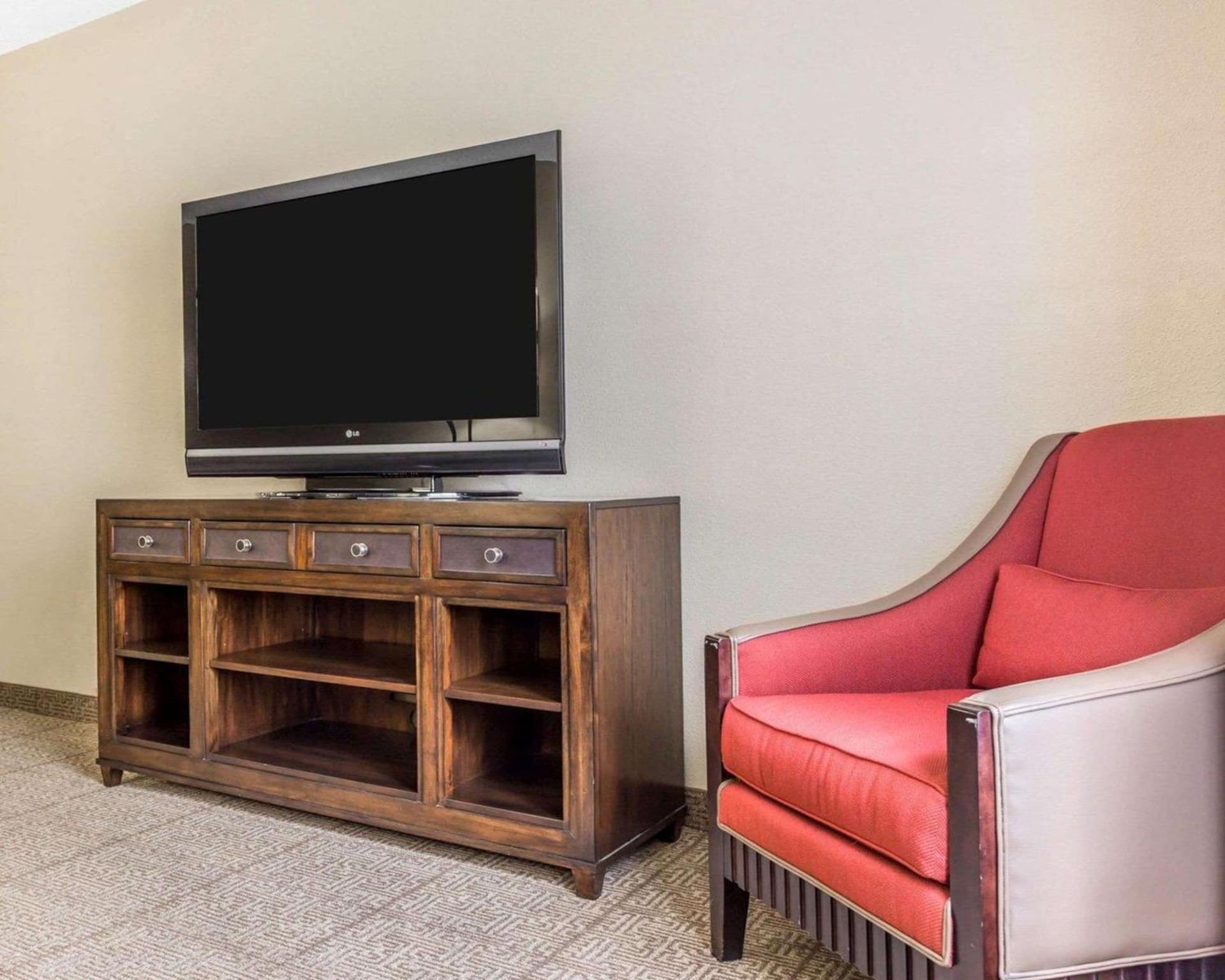 Comfort Suites at Isle of Palms Connector gallery photo in Charleston, SC — image 6