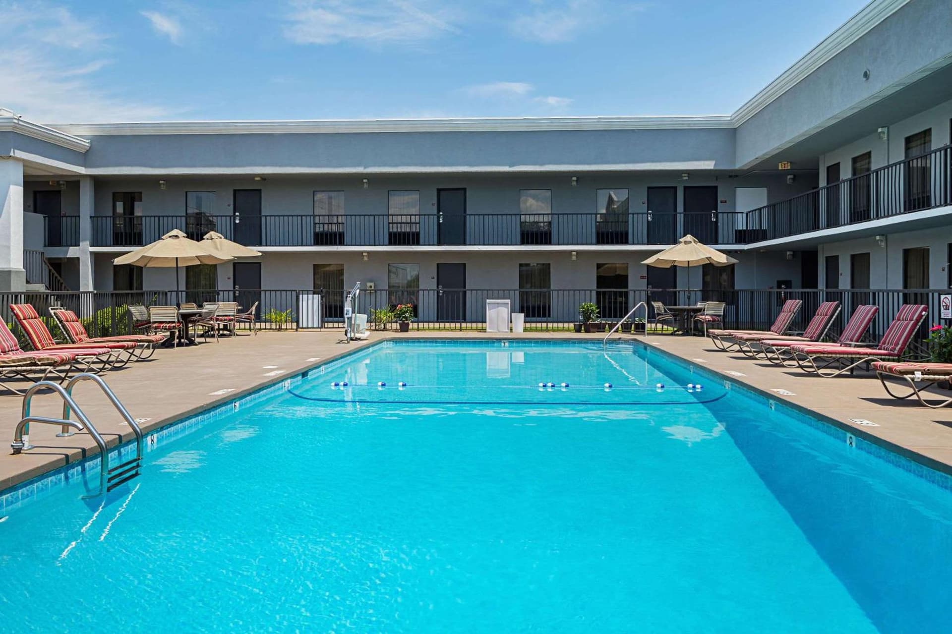 Quality Inn & Suites Greenville - Haywood Mall gallery photo in Greenville, SC — image 45