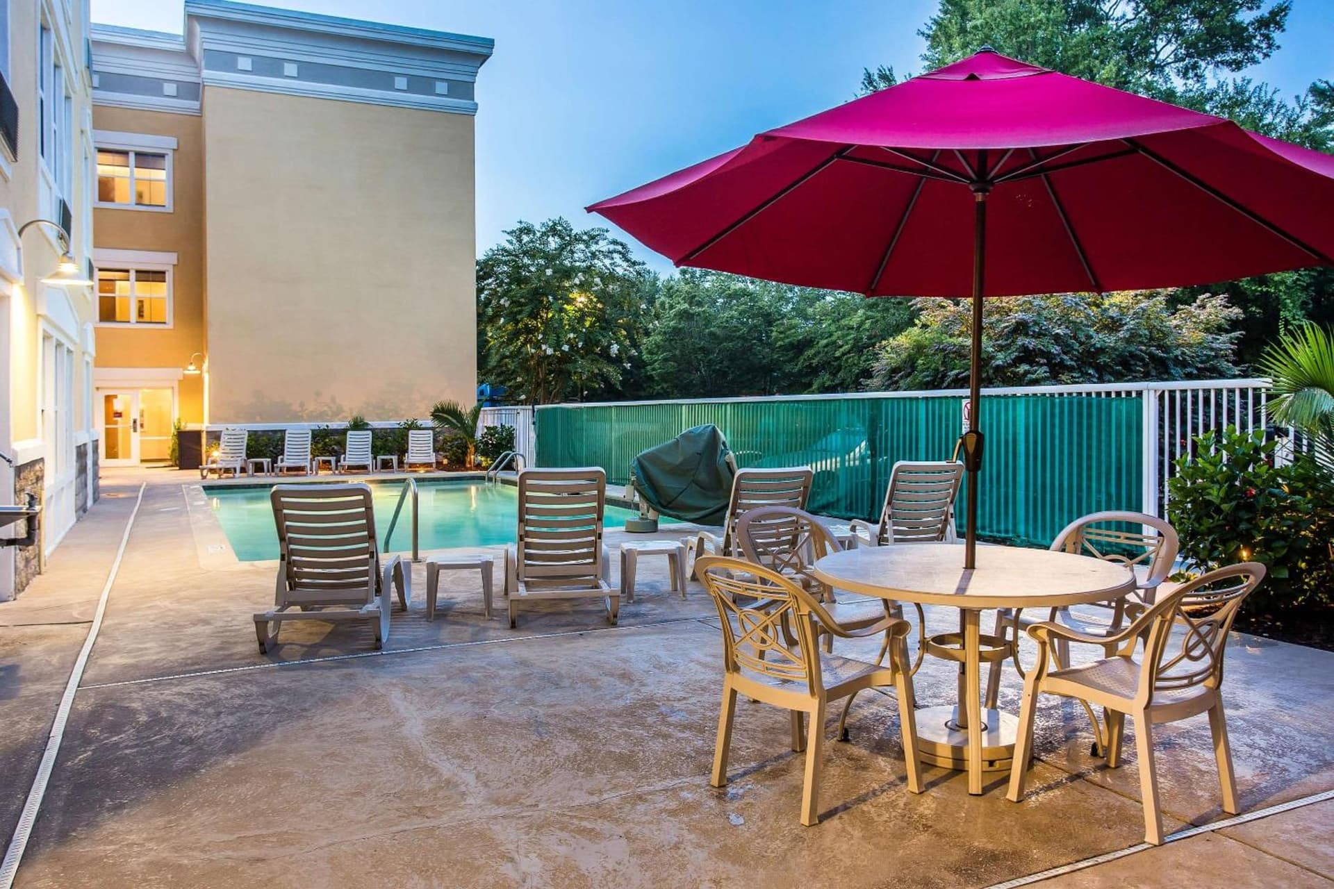 Comfort Suites at Isle of Palms Connector gallery photo in Charleston, SC — image 22