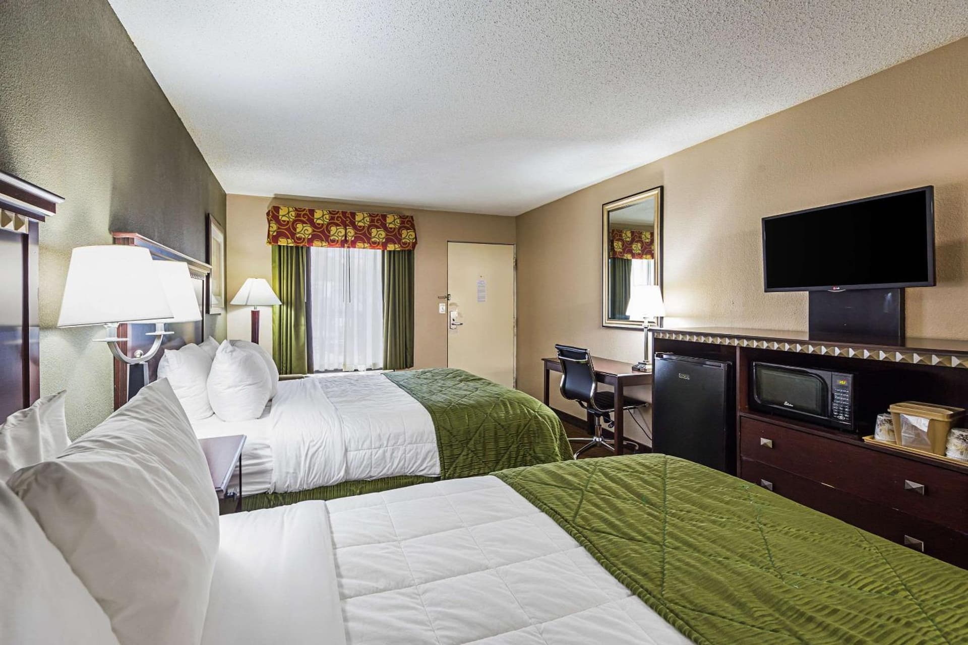 Quality Inn & Suites Greenville - Haywood Mall gallery photo in Greenville, SC — image 4