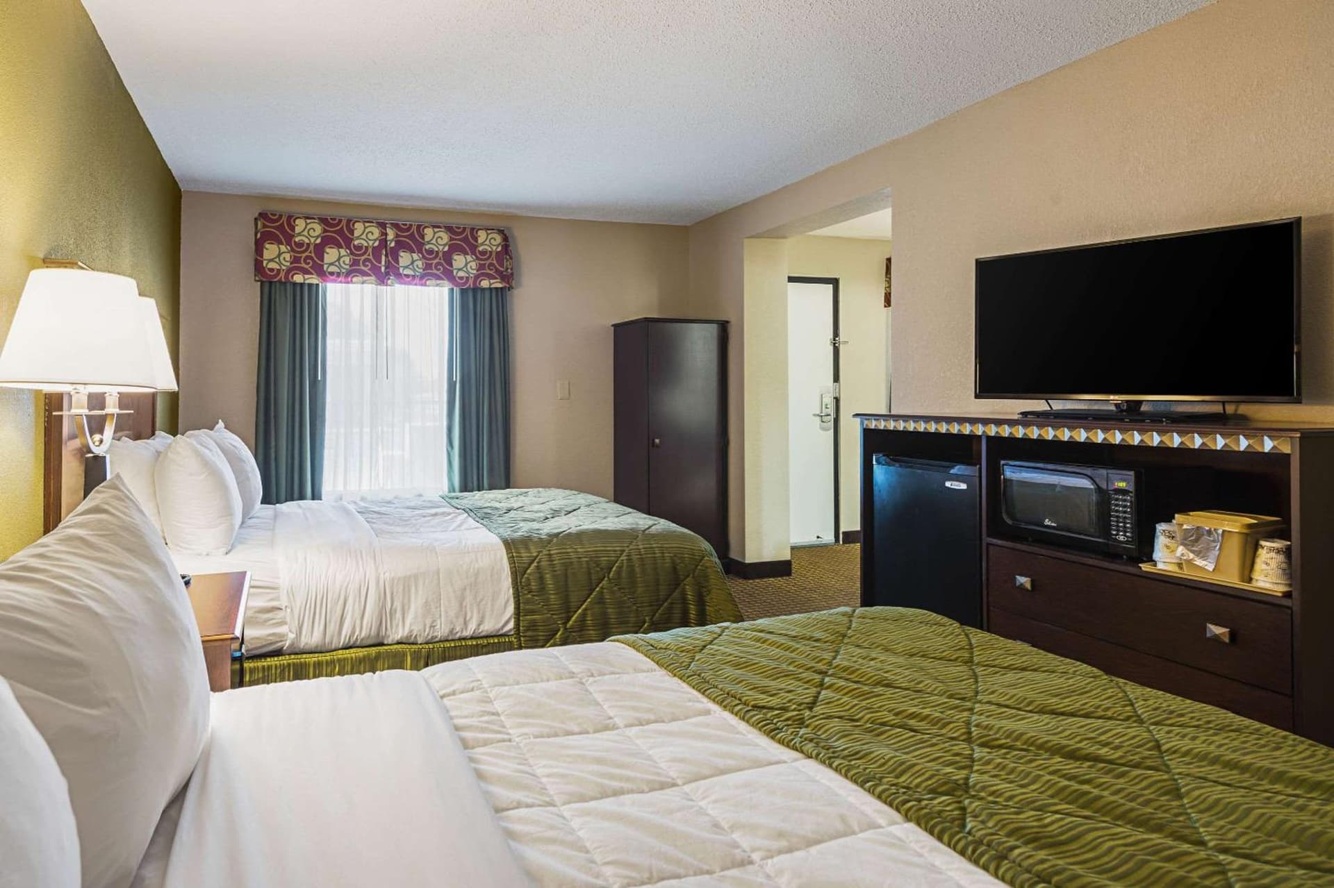 Quality Inn & Suites Greenville - Haywood Mall gallery photo in Greenville, SC — image 23