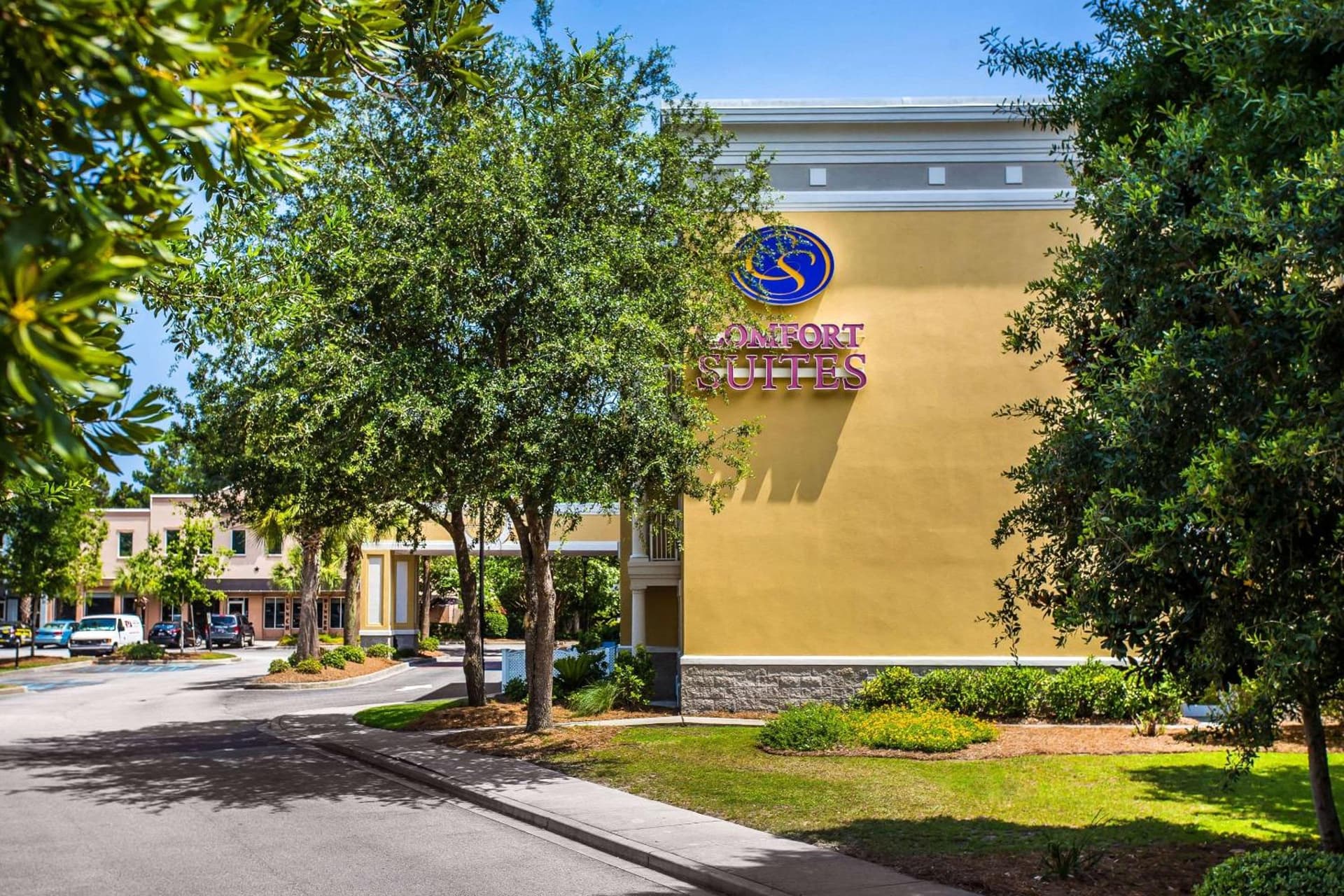 Comfort Suites at Isle of Palms Connector gallery photo in Charleston, SC — image 8