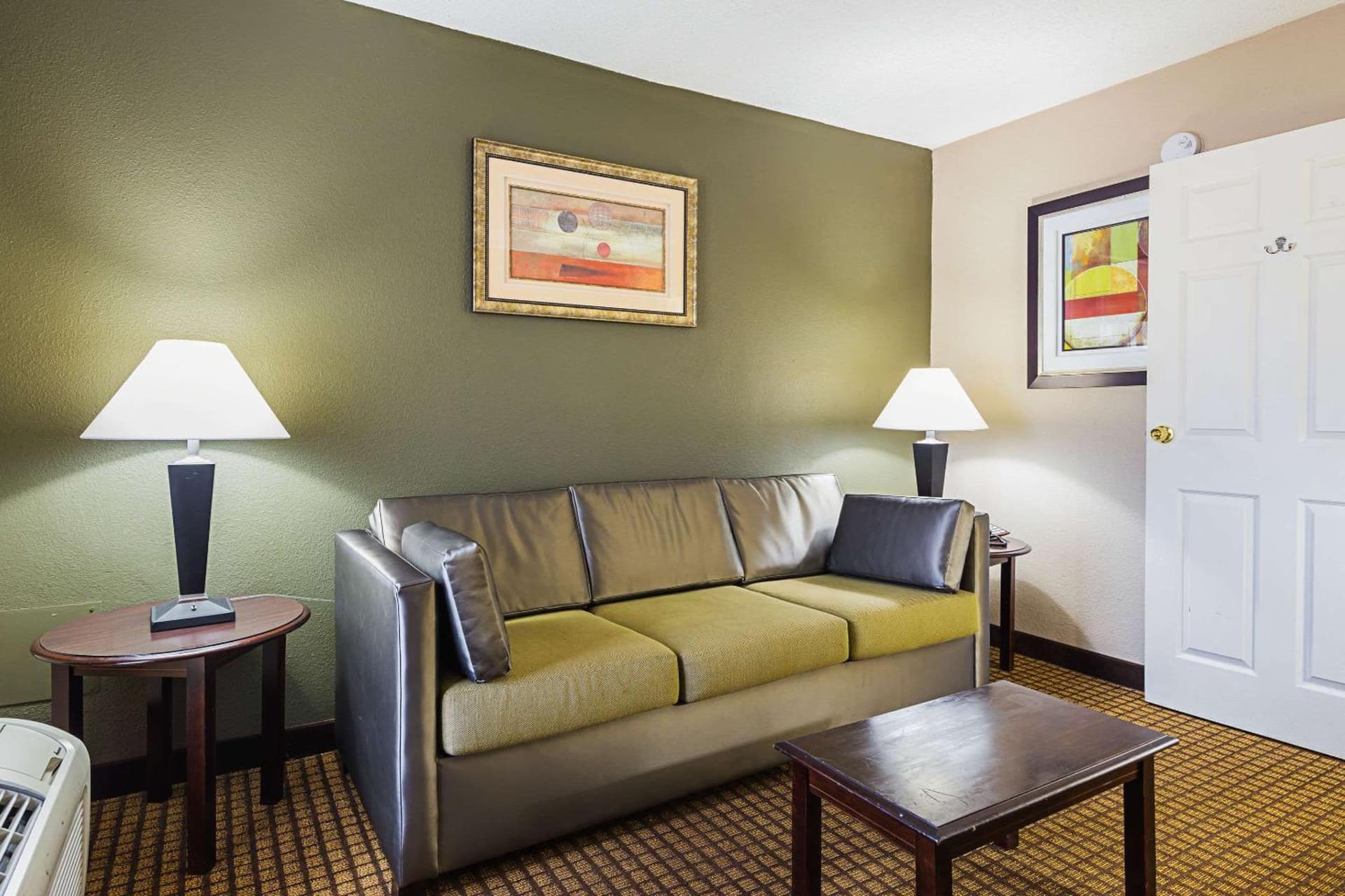 Quality Inn & Suites Greenville - Haywood Mall gallery photo in Greenville, SC — image 41